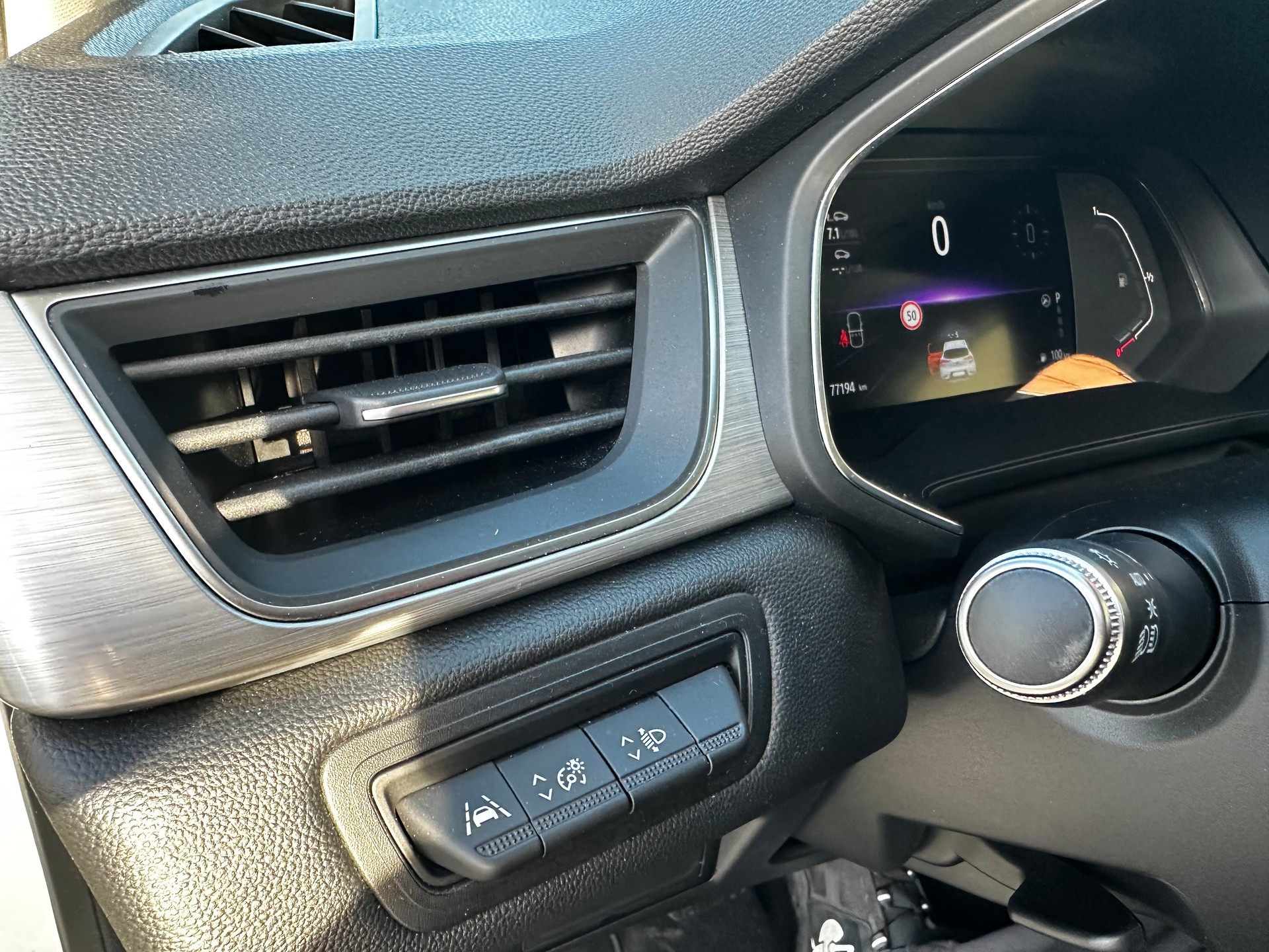 RENAULT Captur 1.3 TCe EDC Intens EDC-image-10