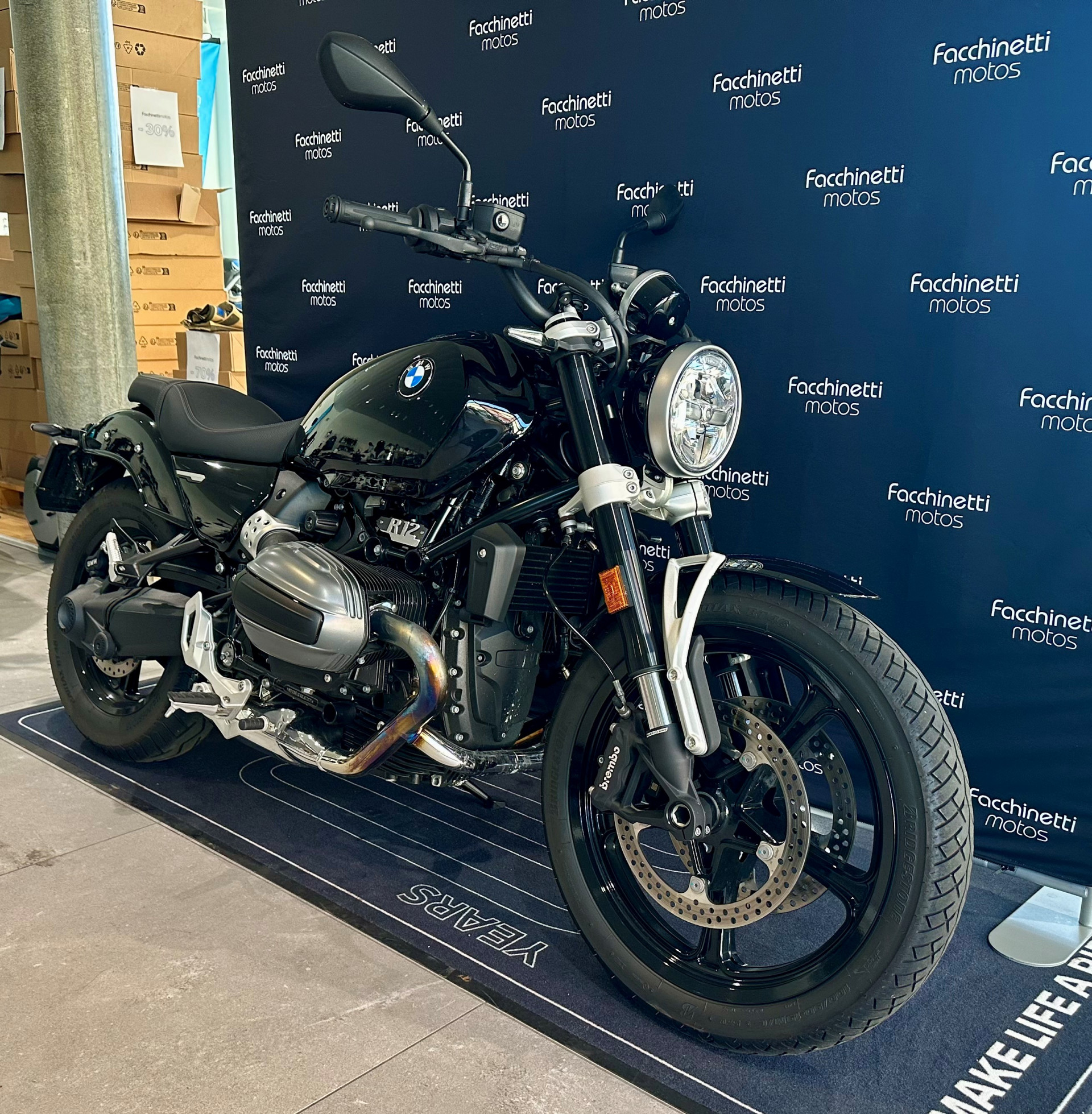 BMW R 12-showroom-element-1