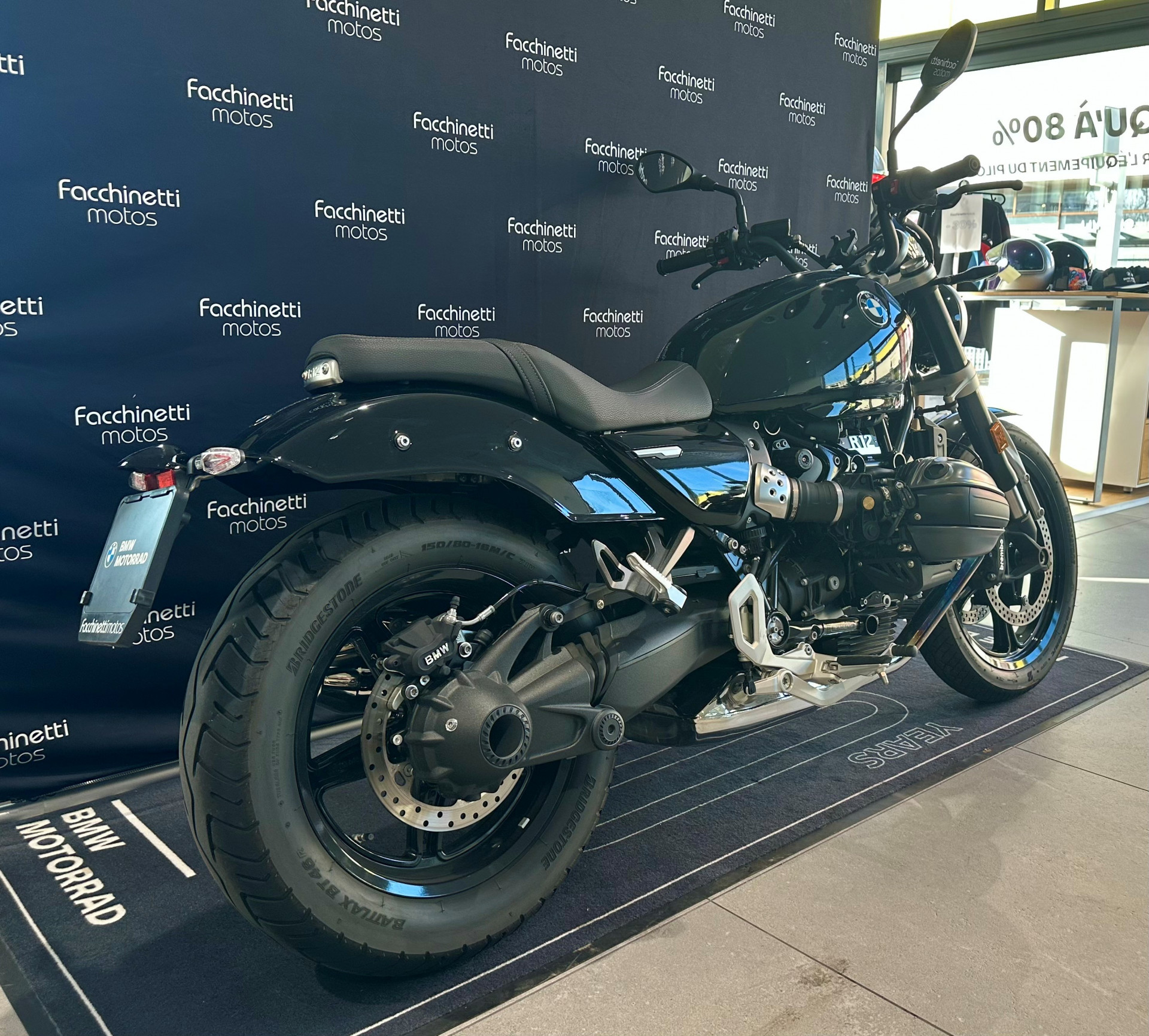 BMW R 12-showroom-element-2