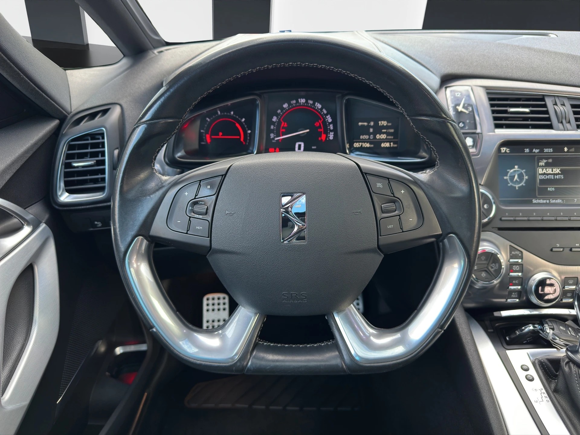 DS AUTOMOBILES DS5 2.0 E-HDi SPORT CHIC AUTOMATIC l 181 PS-image-10