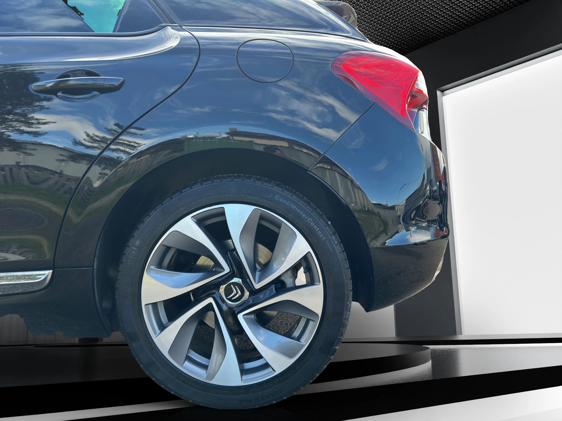 DS AUTOMOBILES DS5 2.0 E-HDi SPORT CHIC AUTOMATIC l 181 PS-image-26