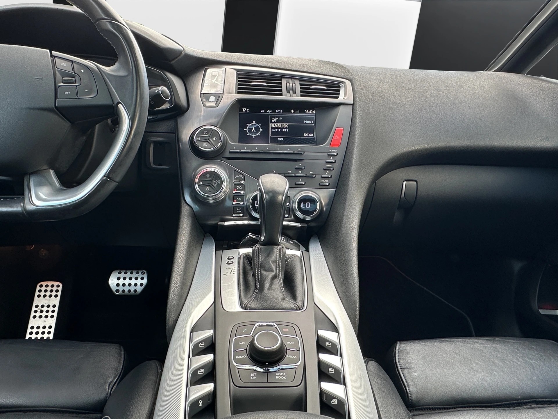 DS AUTOMOBILES DS5 2.0 E-HDi SPORT CHIC AUTOMATIC l 181 PS-image-9