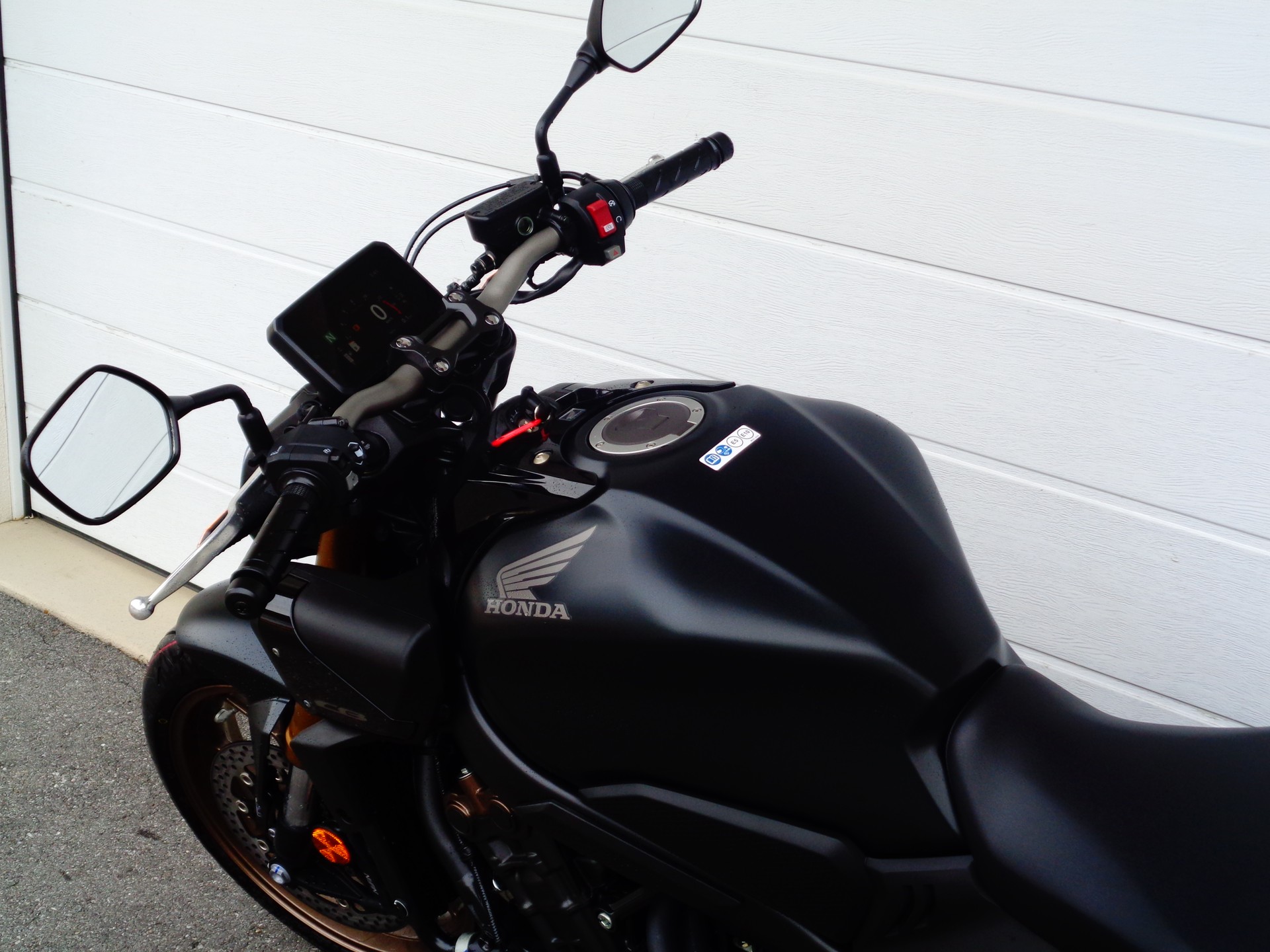 HONDA CB 650 R E-Clutch-image-3
