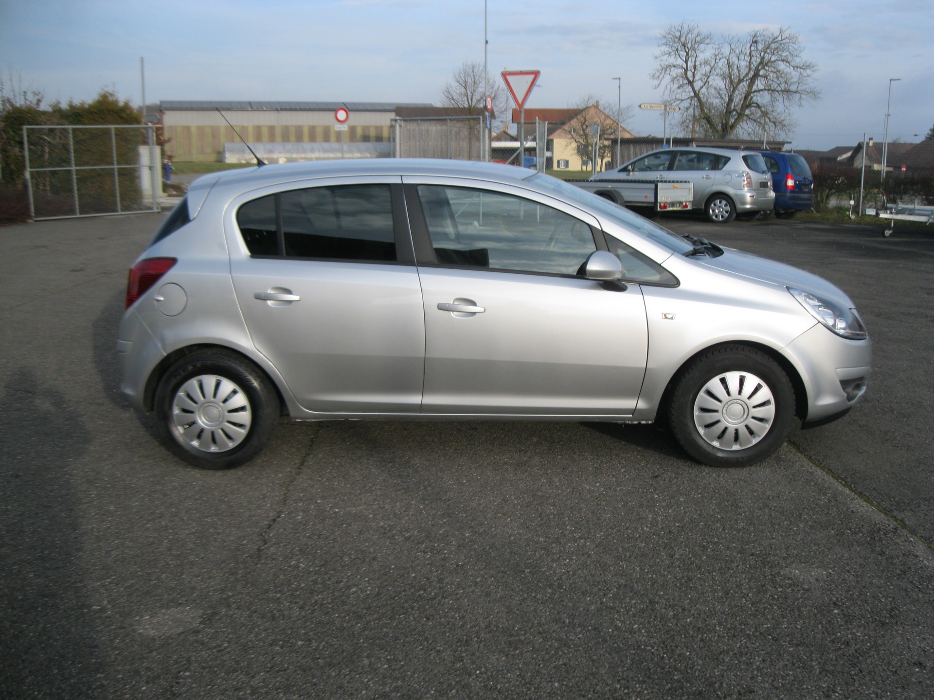 OPEL Corsa 1.4 TP Anniversary Automatic-image-2
