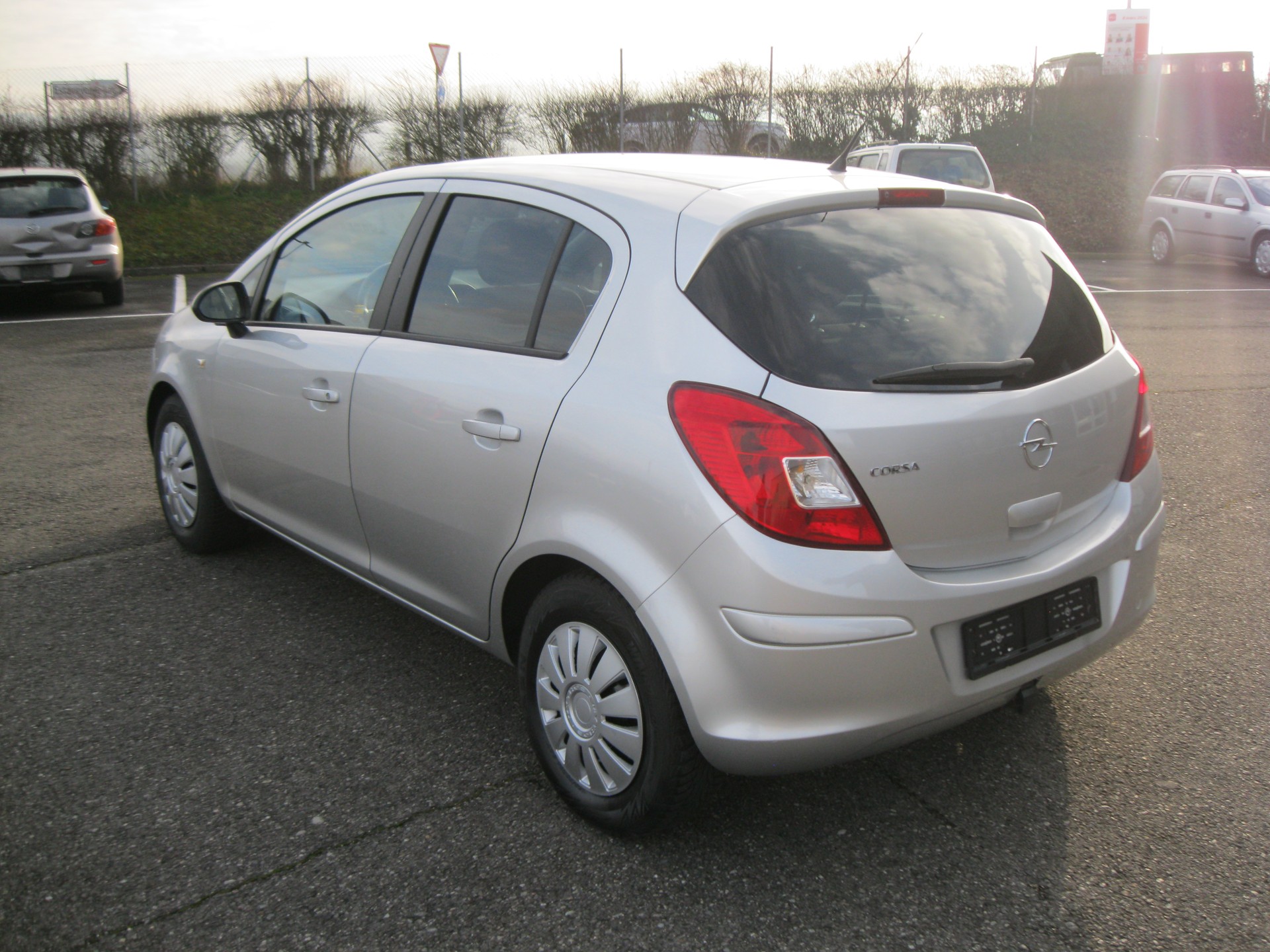OPEL Corsa 1.4 TP Anniversary Automatic-image-4