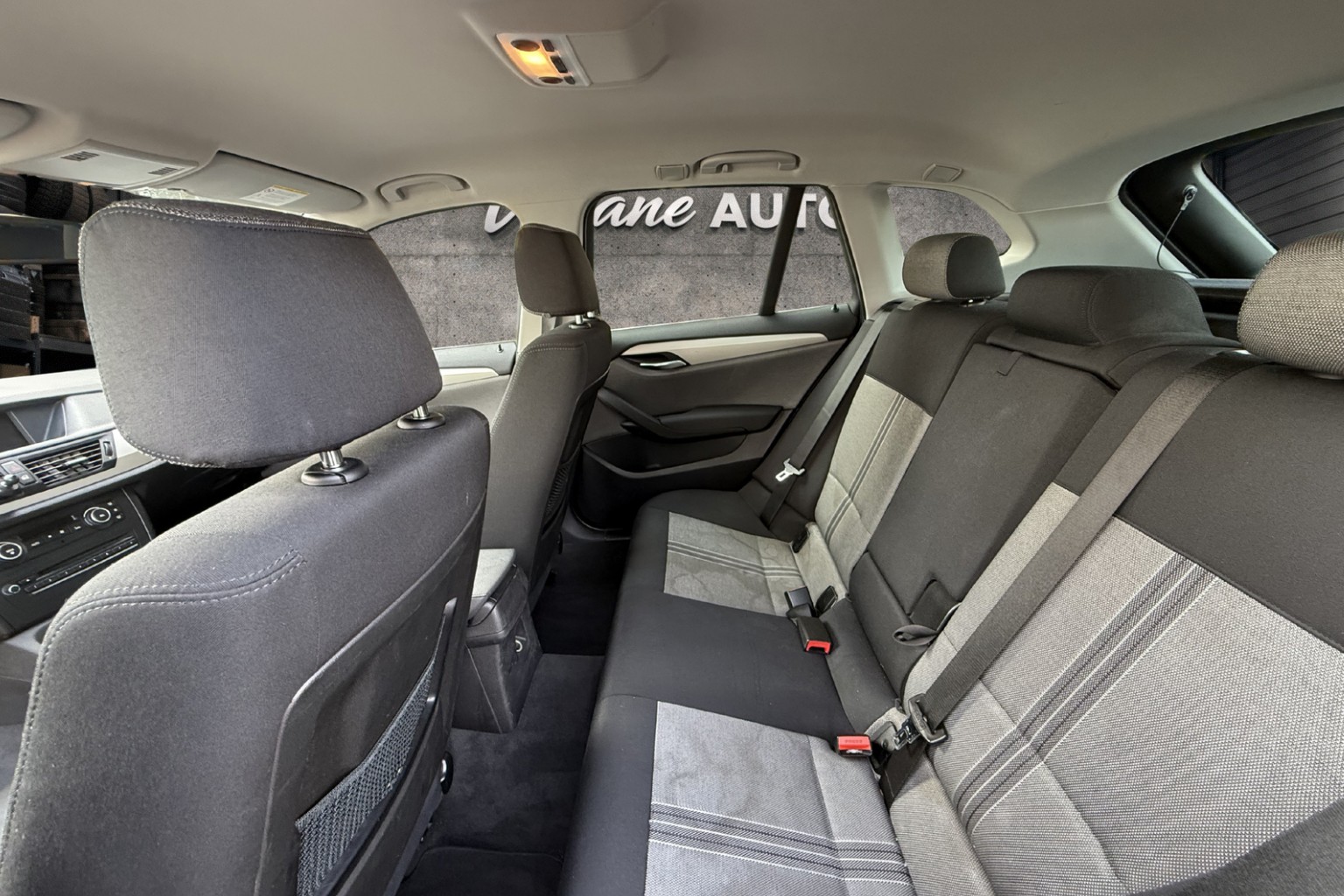 BMW X1 xDrive 20i Steptronic-image-10