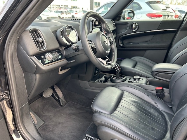 MINI Countryman Cooper S Trafalgar ALL4 Steptronic-image-11