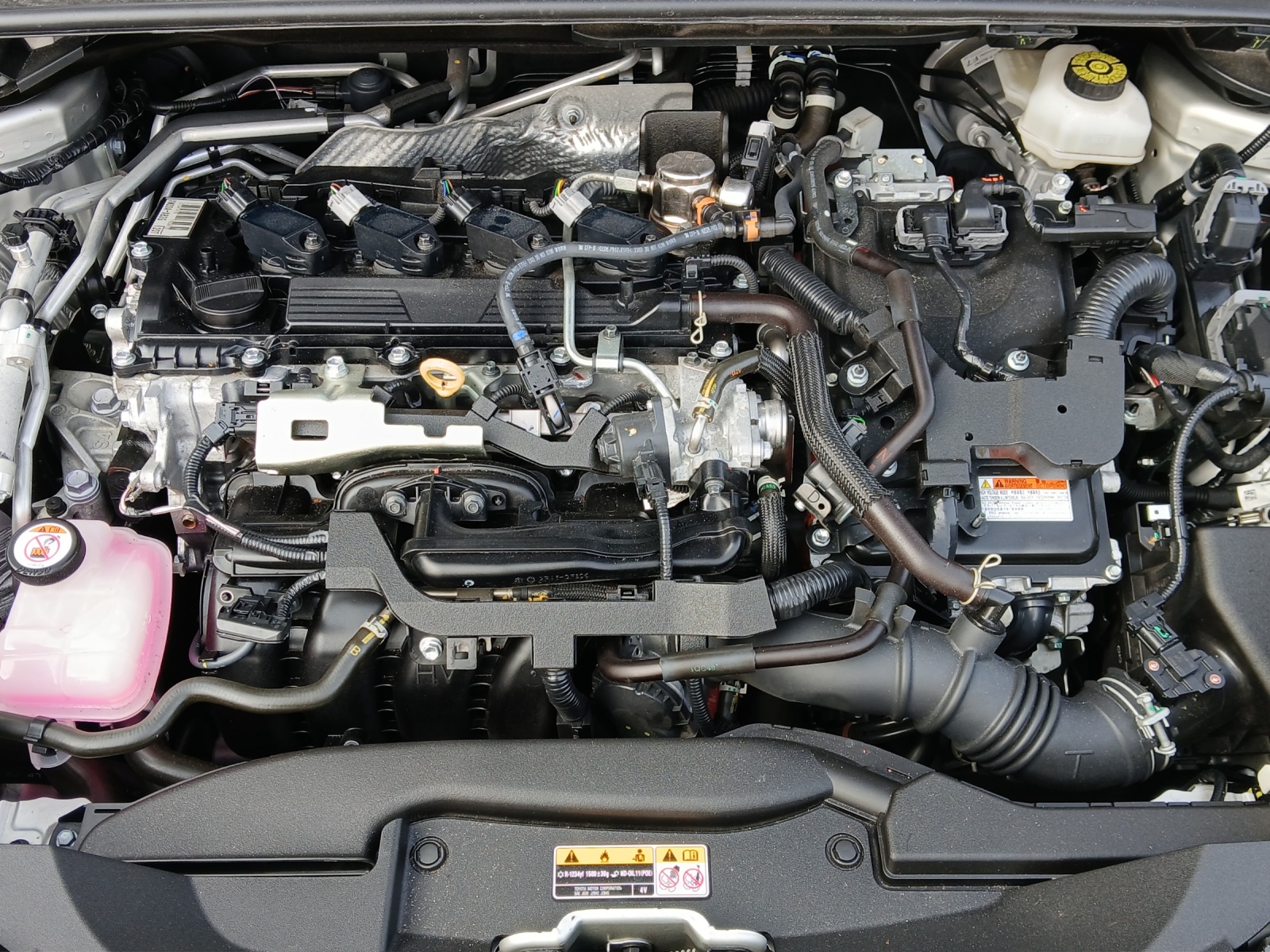 TOYOTA C-HR 2.0 PHEV CVT Style Premiere-image-15