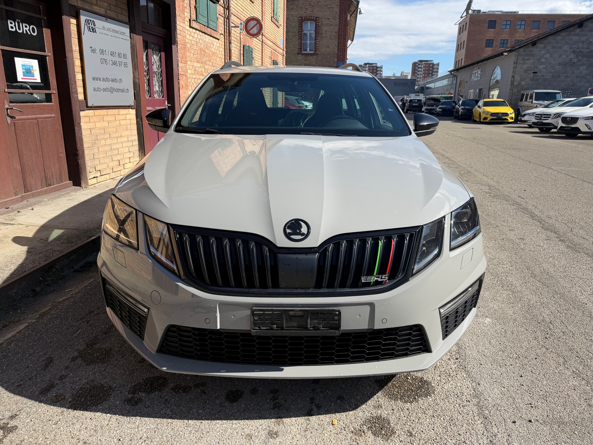 SKODA Octavia Combi 2.0 TSI RS DSG-image-9