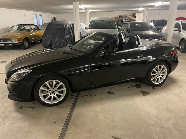 MERCEDES-BENZ SLC 200 AMG Line 9G-Tronic-image-9