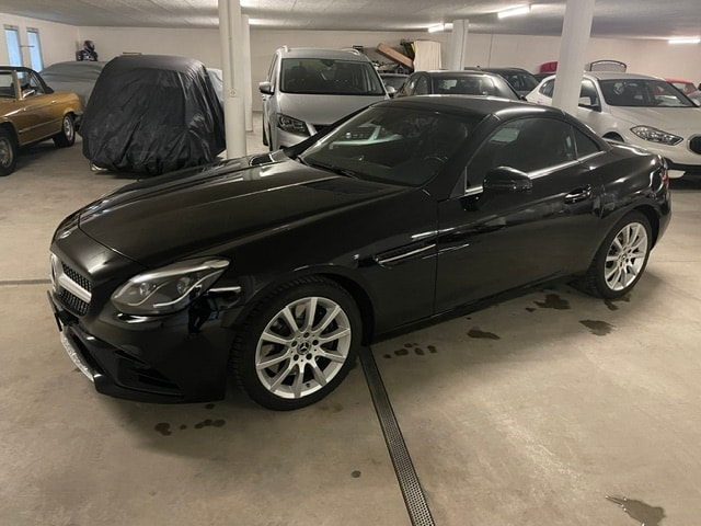 MERCEDES-BENZ SLC 200 AMG Line 9G-Tronic-image-1