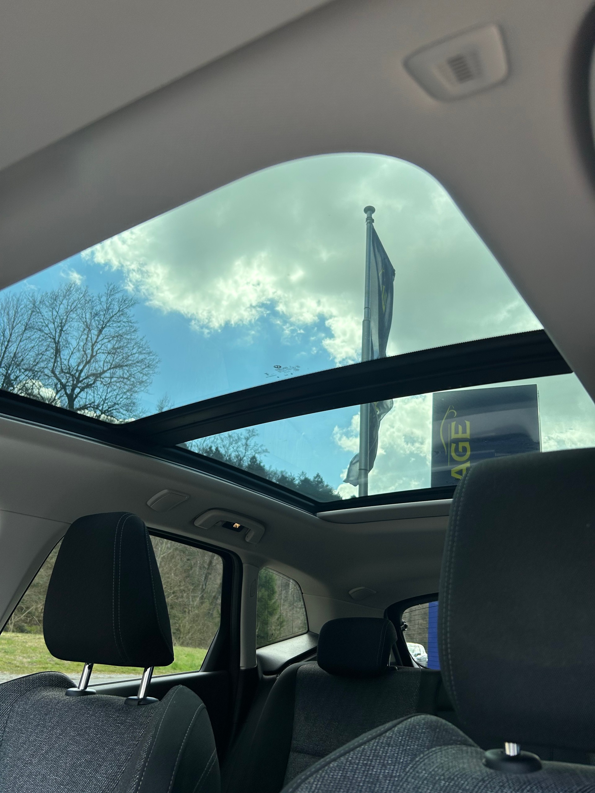 BMW 223d Active Tourer xDrive Luxury line DKG-image-12