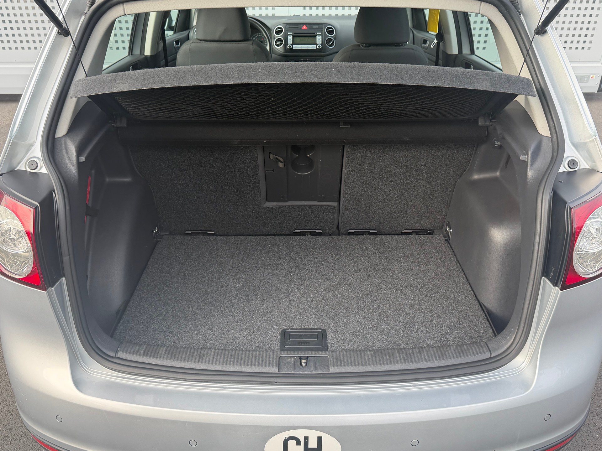 VW Golf Plus 2.0 FSI Comfortline-image-23