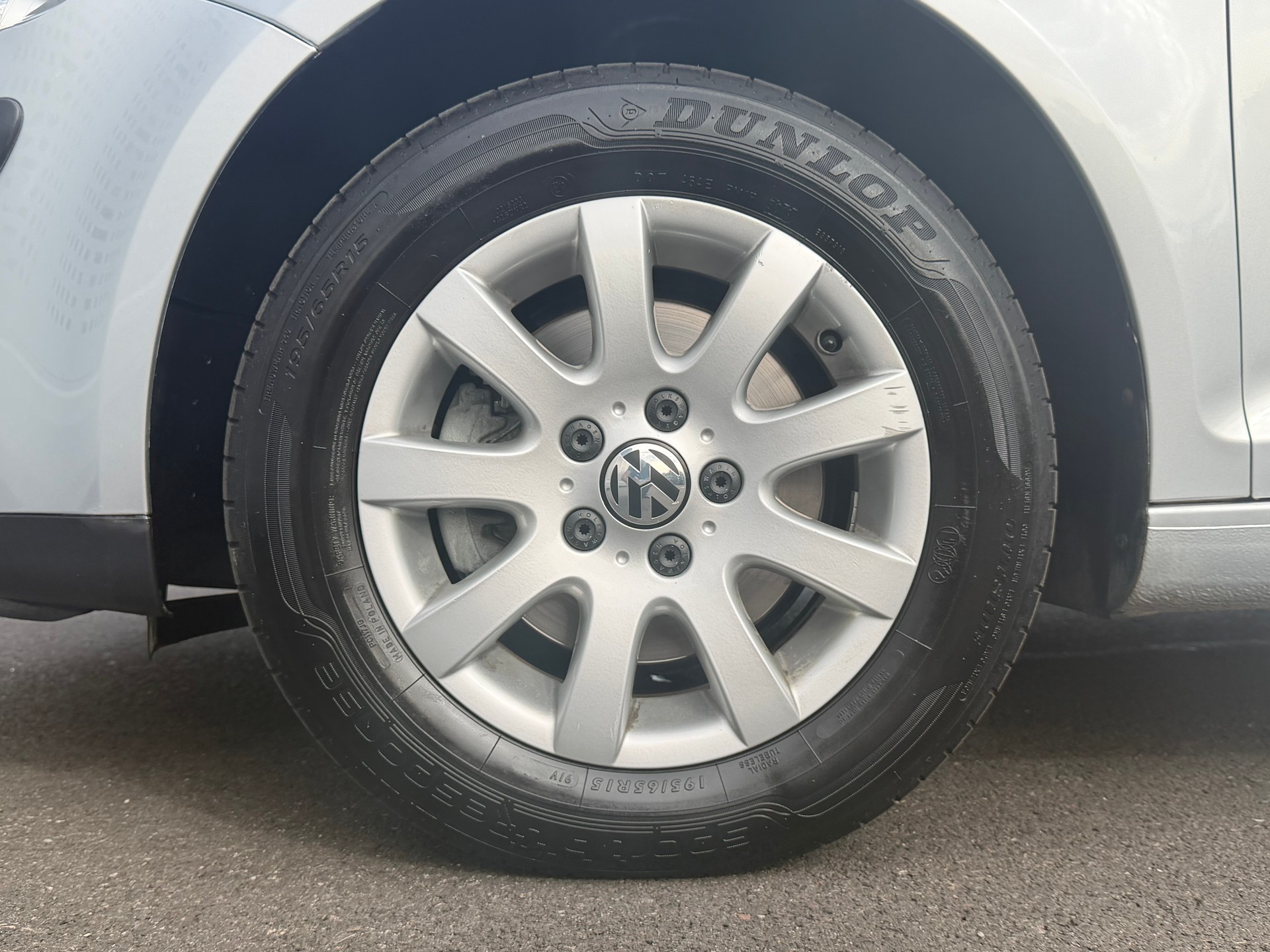 VW Golf Plus 2.0 FSI Comfortline-image-9