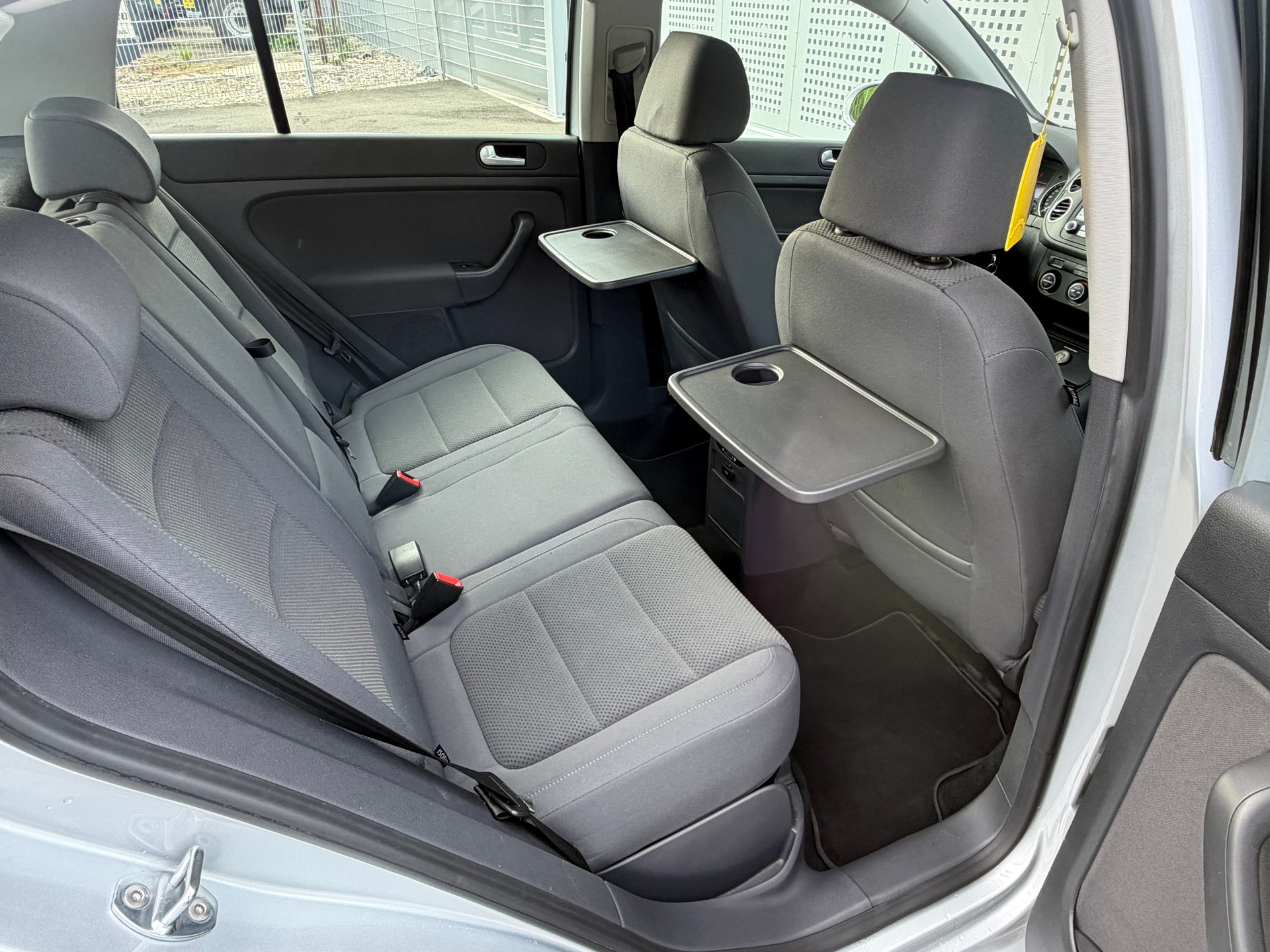 VW Golf Plus 2.0 FSI Comfortline-image-21