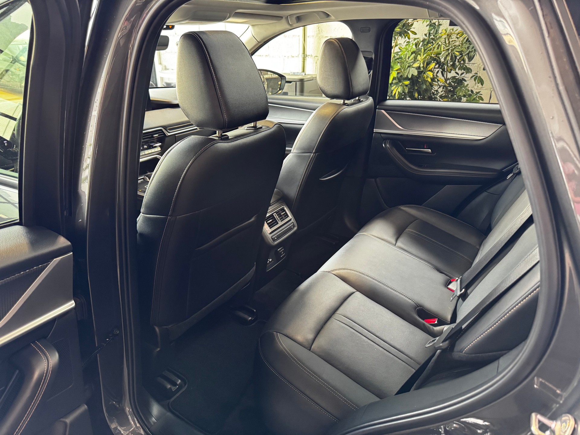 MAZDA CX-60 e-Skyactiv PHEV 327 AWD Homura-image-7