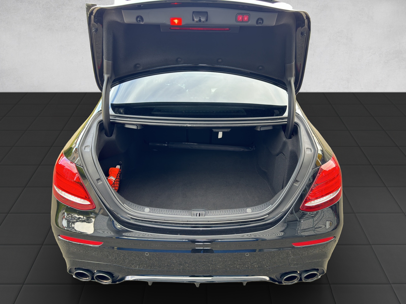 MERCEDES-BENZ E 53 AMG 4Matic+ Speedshift MCT-image-17