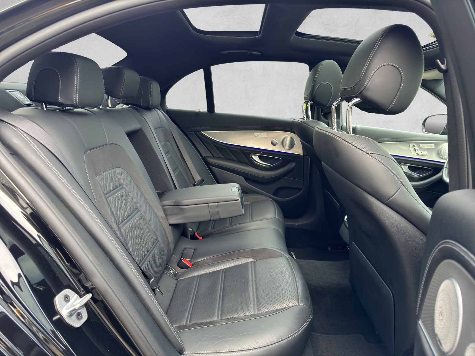 MERCEDES-BENZ E 53 AMG 4Matic+ Speedshift MCT-image-16