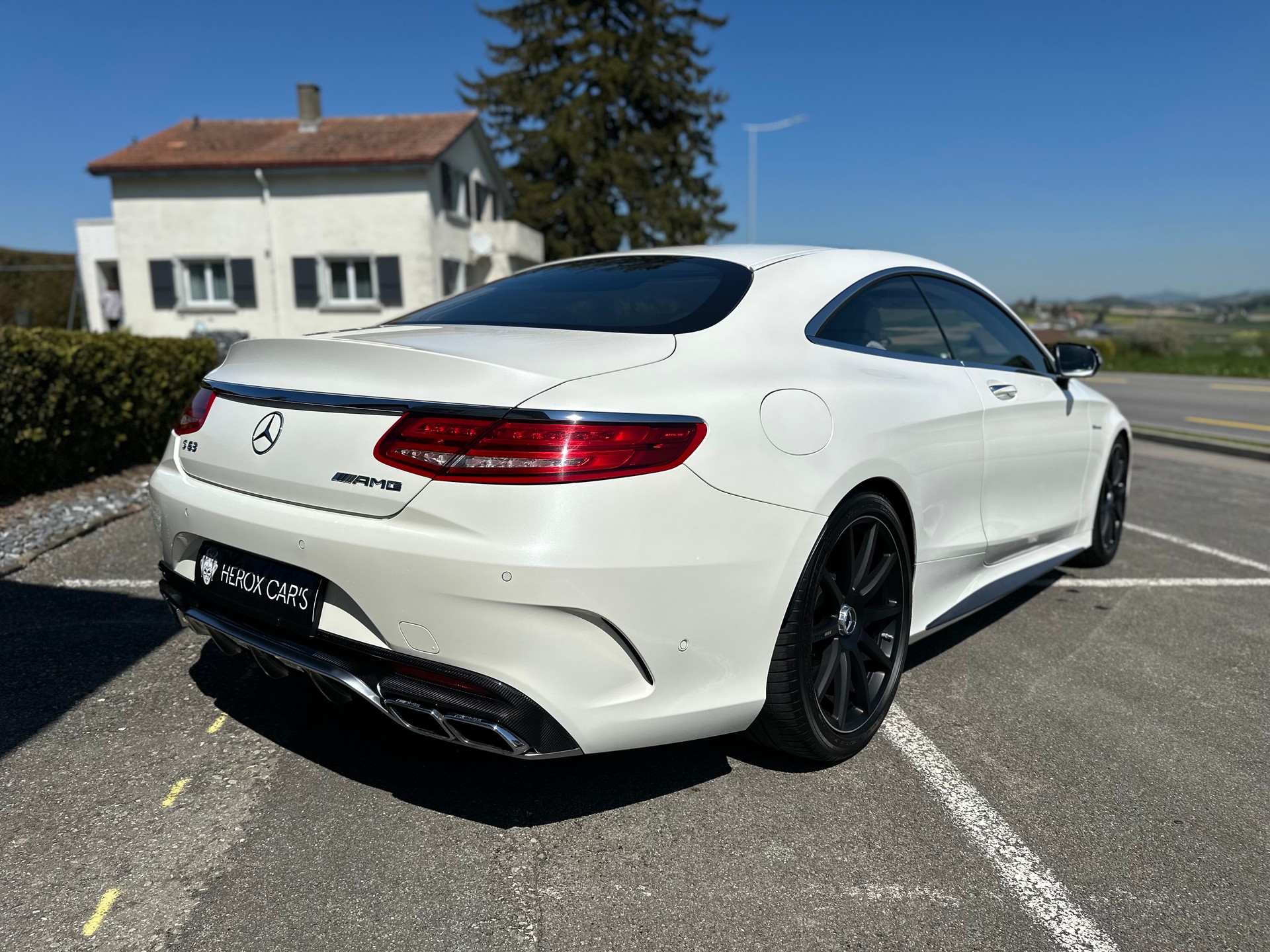 MERCEDES-BENZ S 63 AMG Coupé 4Matic Speedshift MCT / ** Keramik Bremsen / Carbon Paket / Burmester 3D **-image-26
