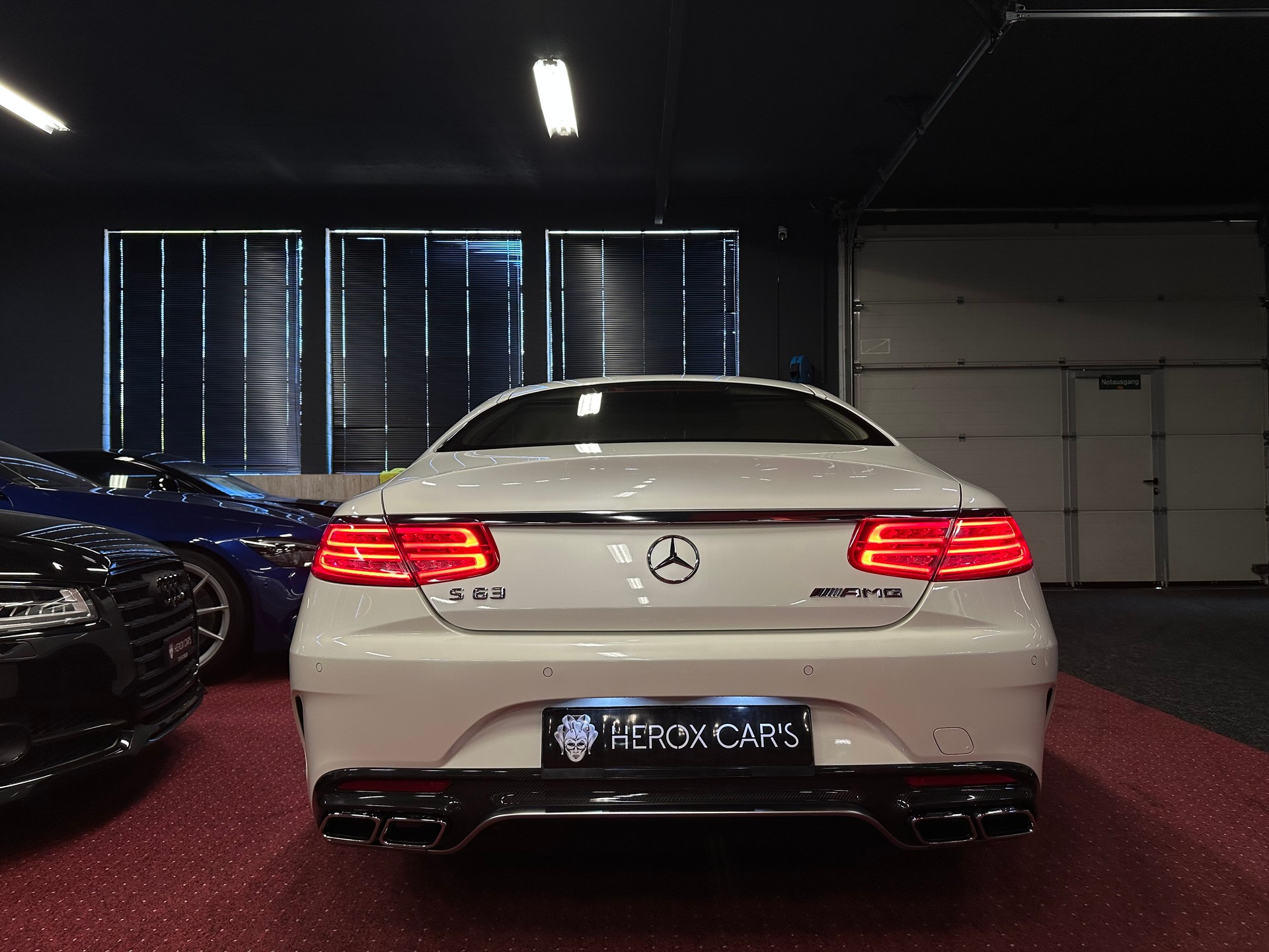 MERCEDES-BENZ S 63 AMG Coupé 4Matic Speedshift MCT / ** Keramik Bremsen / Carbon Paket / Burmester 3D **-image-7