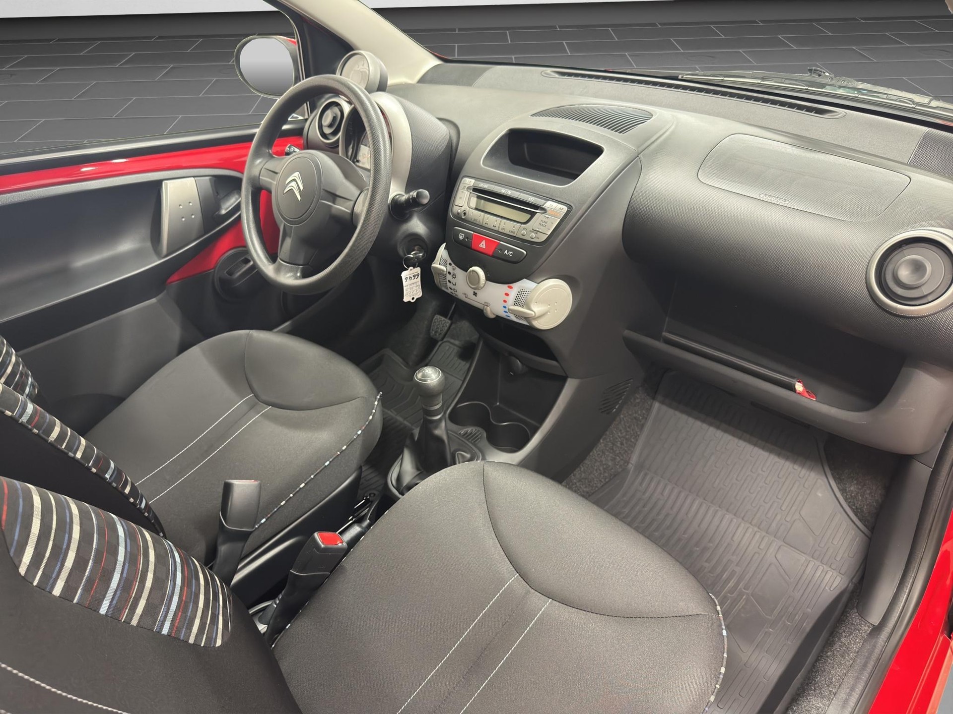 CITROEN C1 1.0i Attraction-image-7