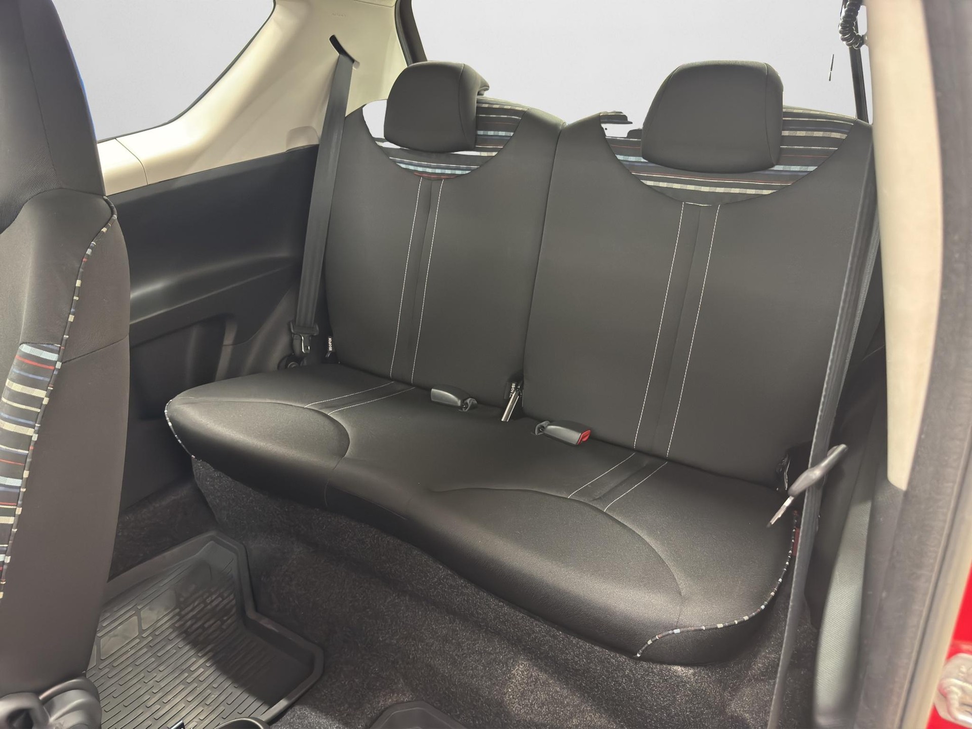 CITROEN C1 1.0i Attraction-image-11