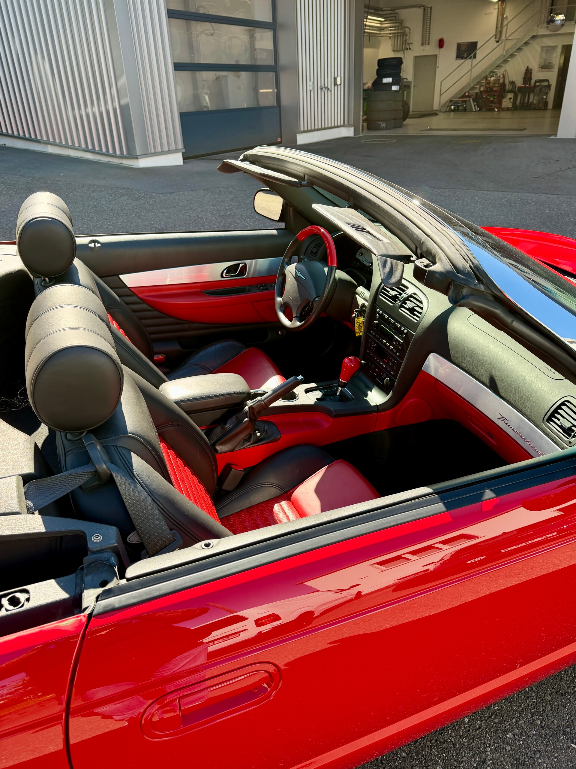 FORD Thunderbird-image-3
