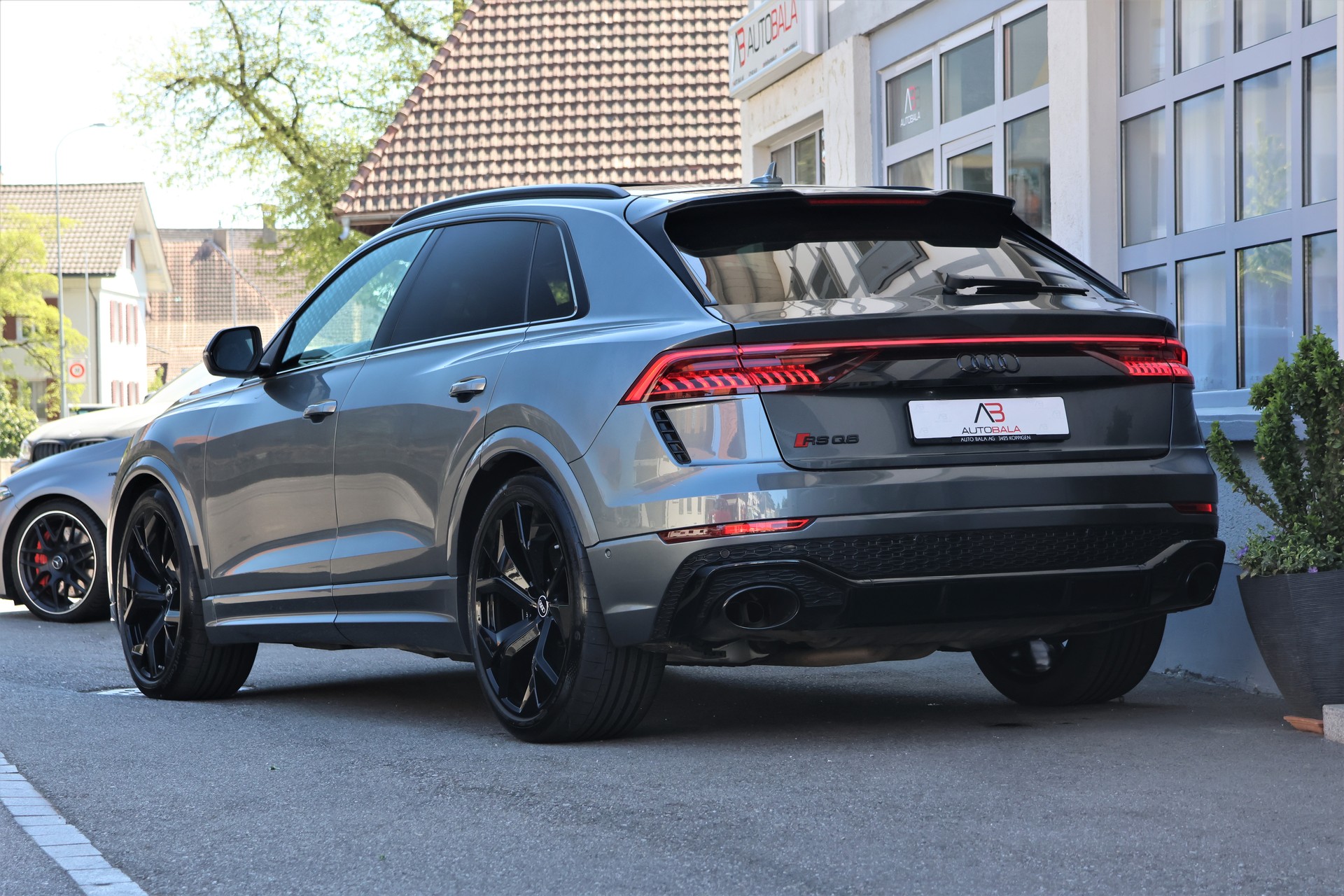 AUDI RSQ8 quattro tiptronic (CH) + 3.5T AHK-showroom-element-2