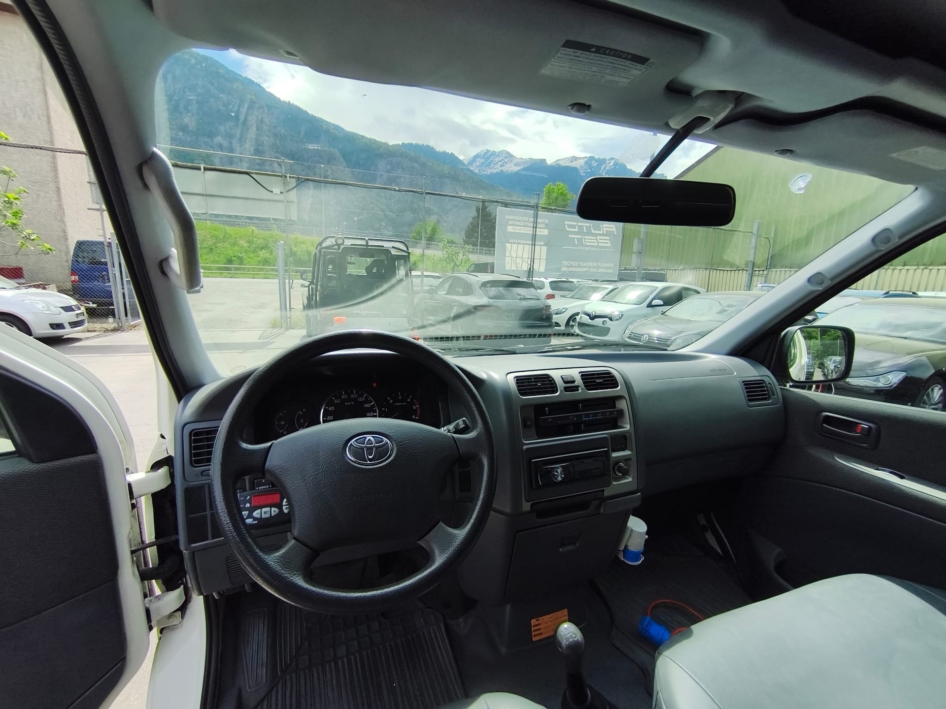 TOYOTA Hiace D-4D Kombi/Werk 4WD-image-9
