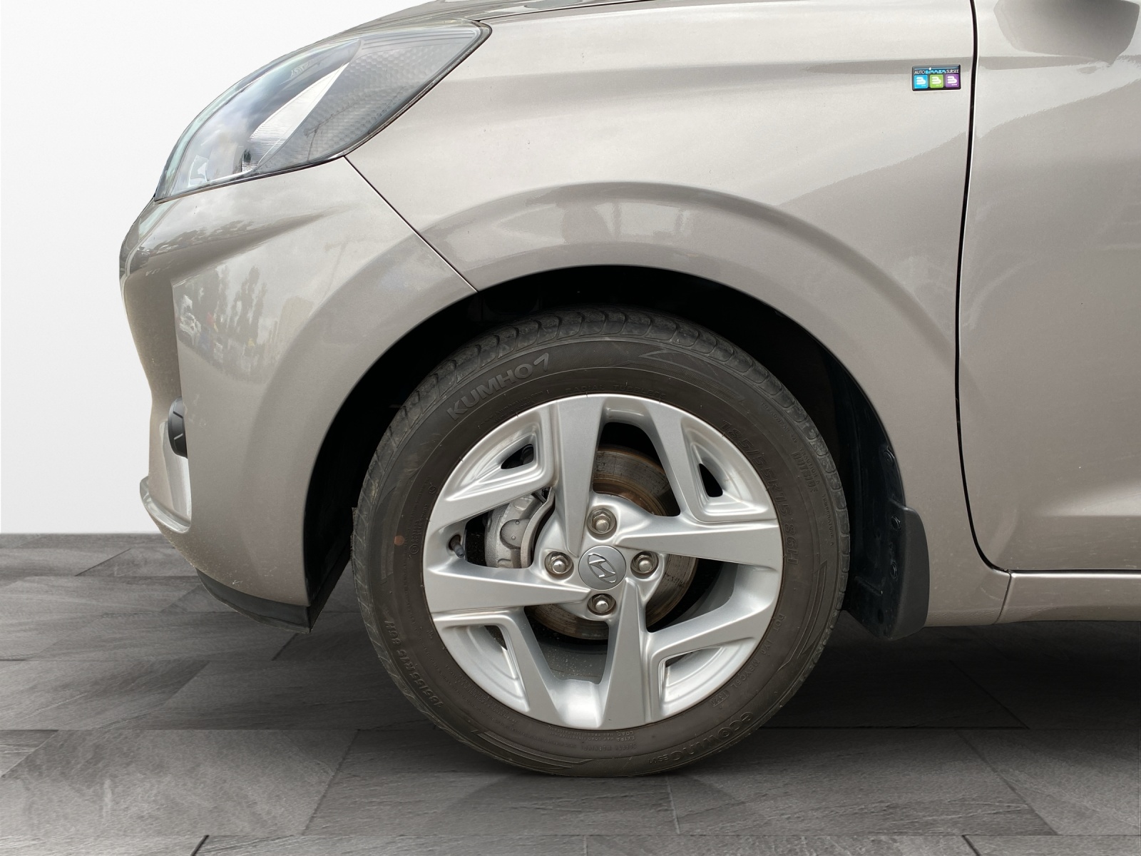 HYUNDAI i10 1.2 Amplia-image-8
