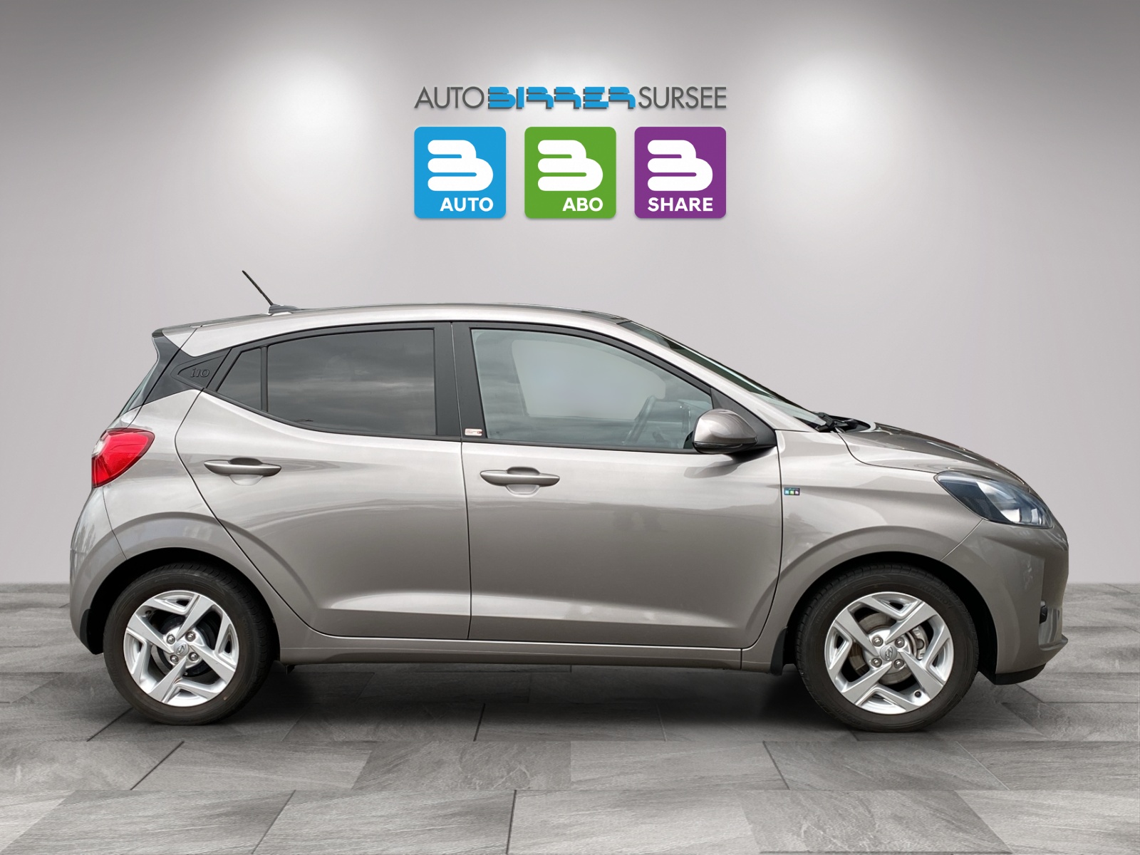HYUNDAI i10 1.2 Amplia-showroom-element-3