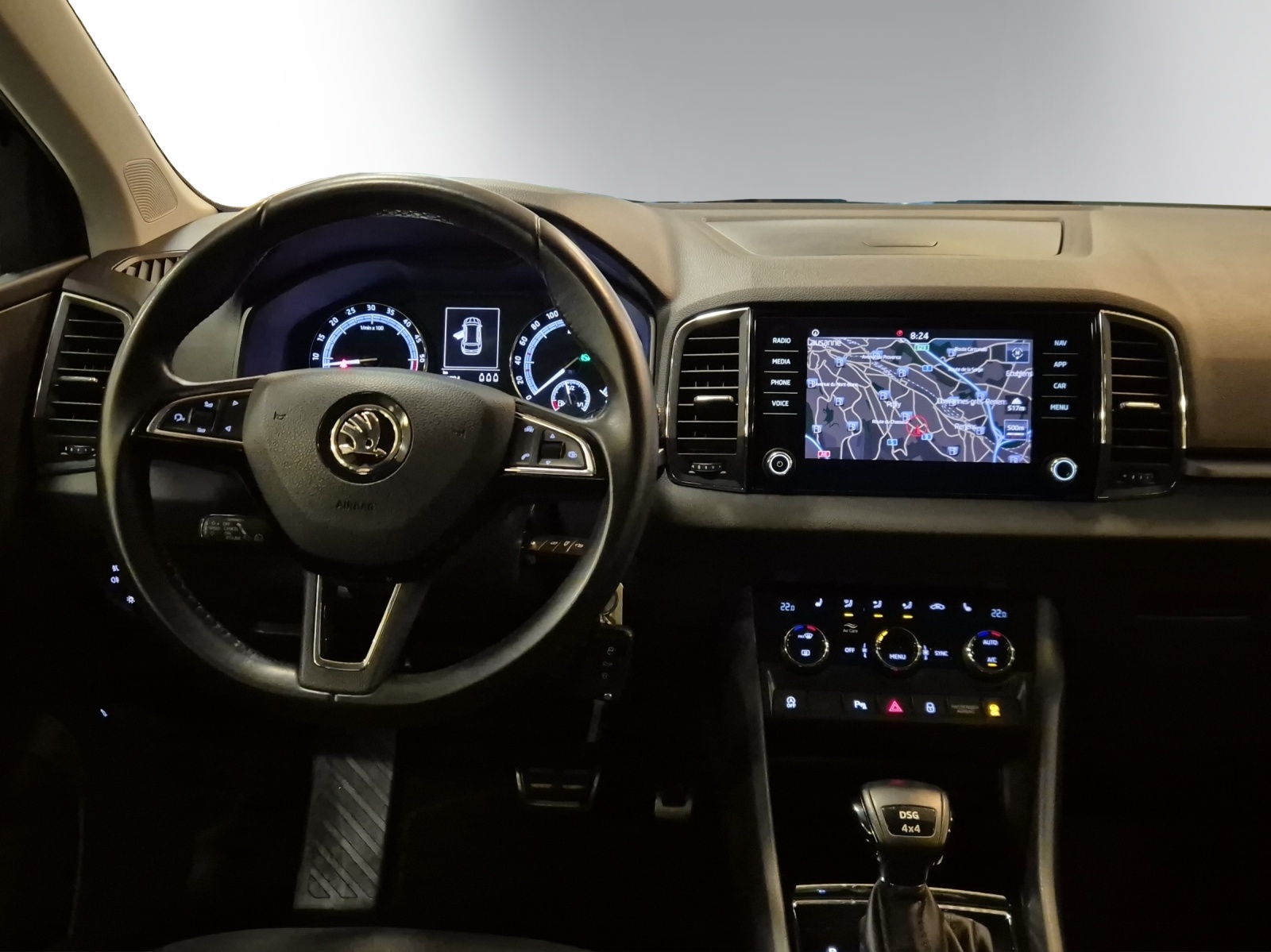 SKODA Karoq 2.0 TDI CR Ambition 4x4 DSG-image-11