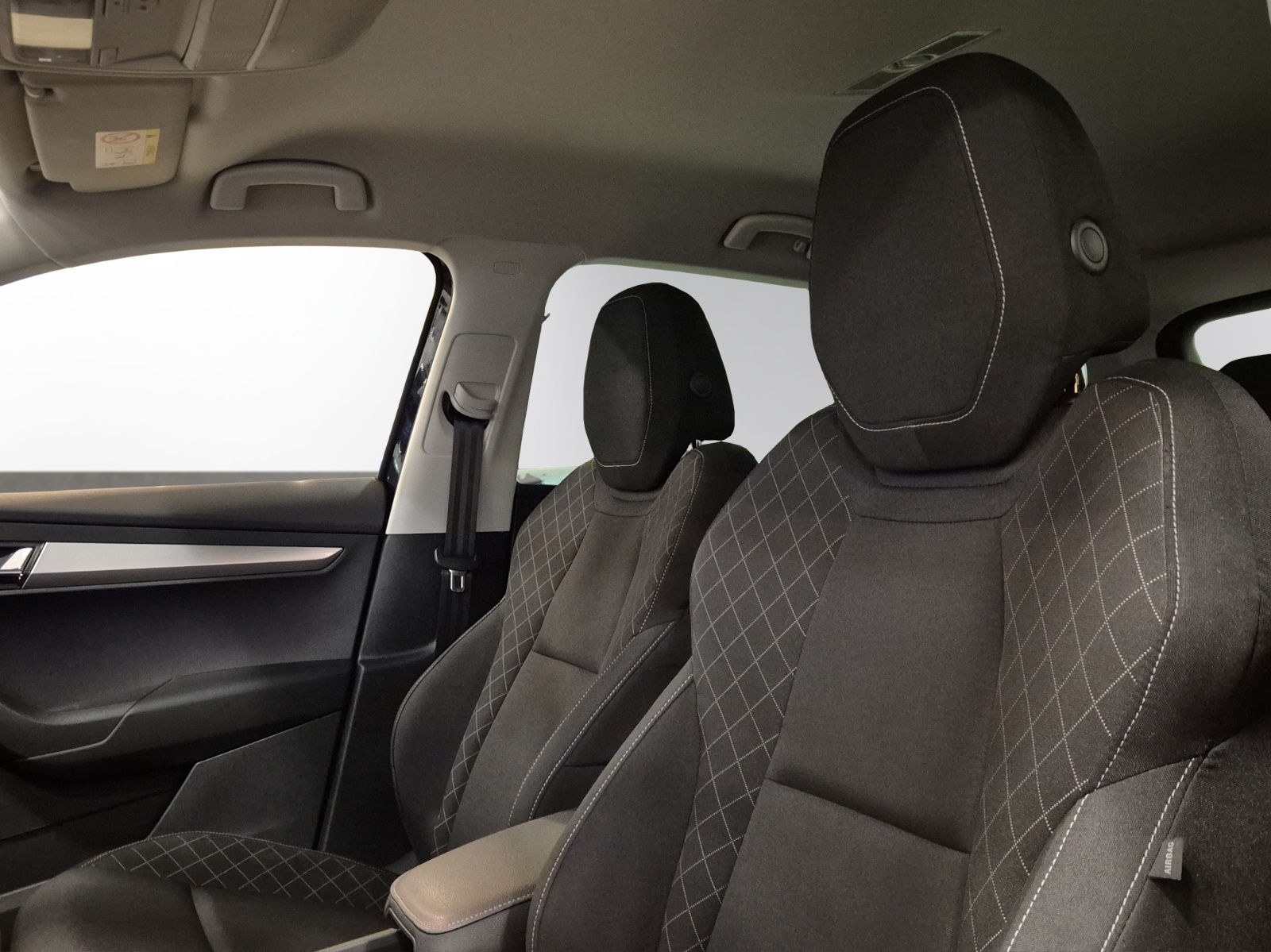 SKODA Karoq 2.0 TDI CR Ambition 4x4 DSG-image-7