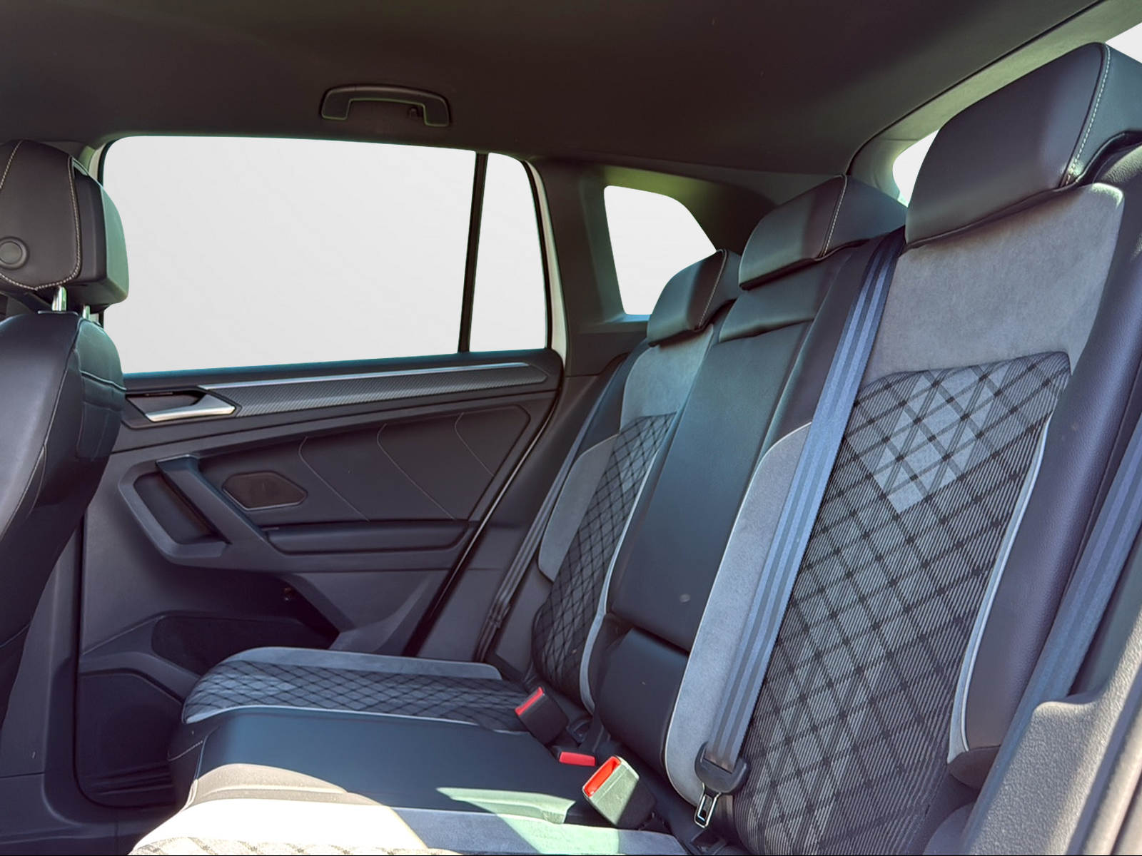 VW Tiguan 1.4TSI PHEV R-Line DSG-image-11