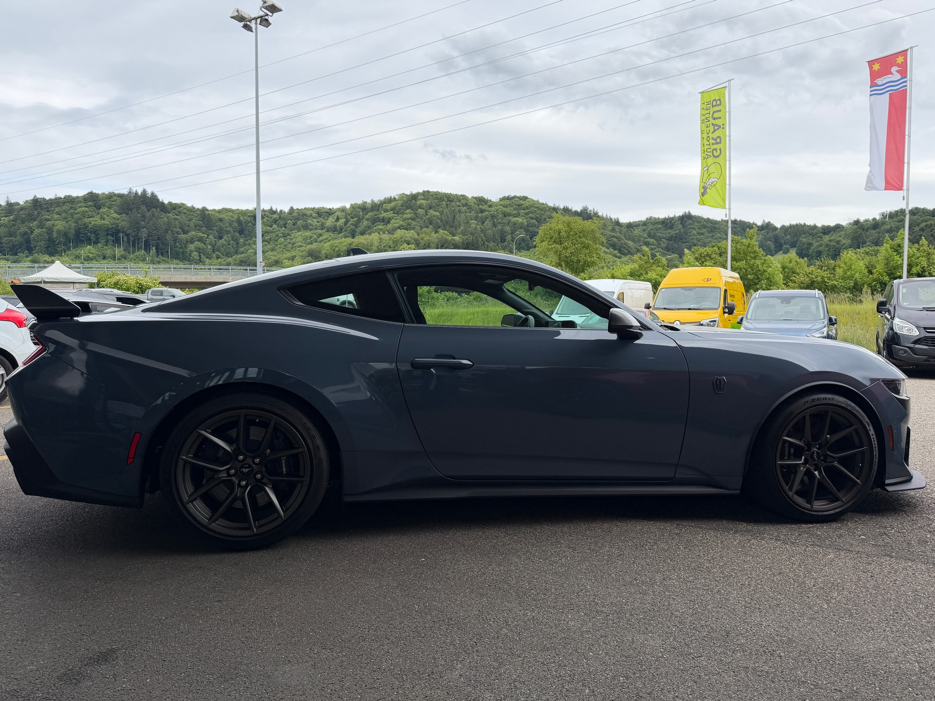FORD Mustang Fastback 5.0 V8 Dark Horse US Version mit Handling Package! VAPOR BLUE ohne OPF-image-8