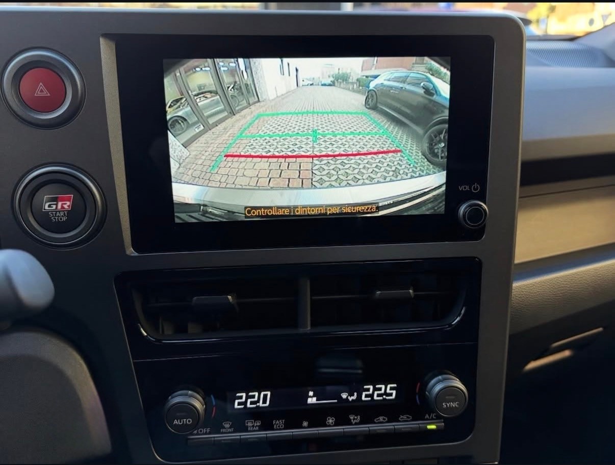 TOYOTA Yaris 1.6 GR Sport A-image-10