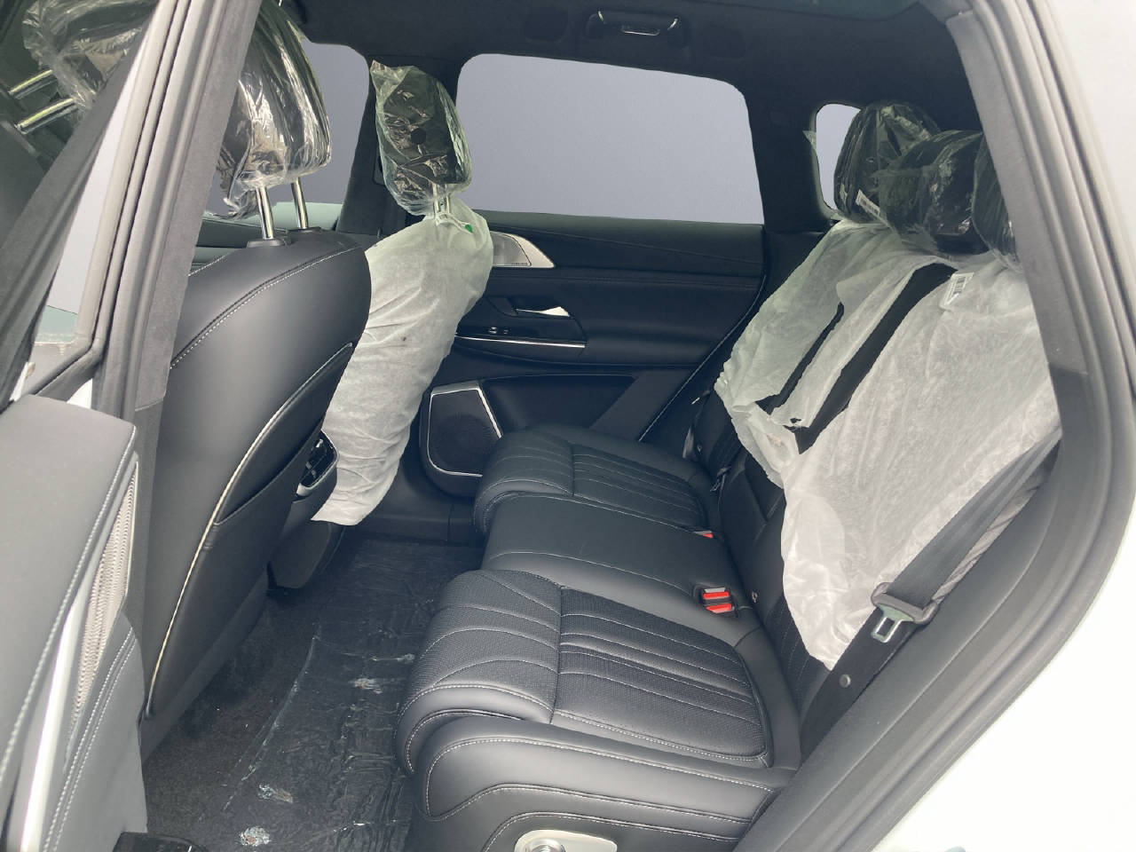 XPENG G9 Performance AWD-image-5