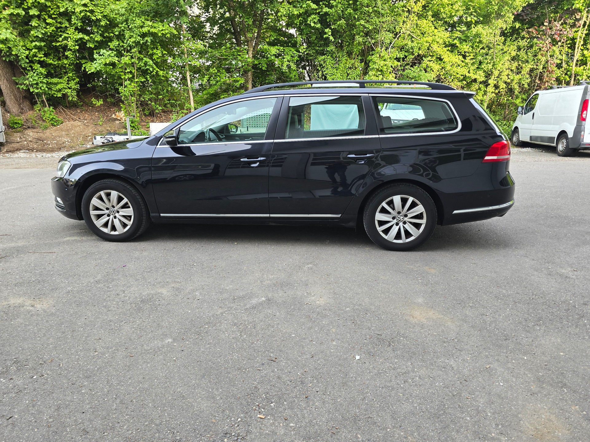 VW Passat Variant 2.0 TDI BMT Highline 4M-image-7