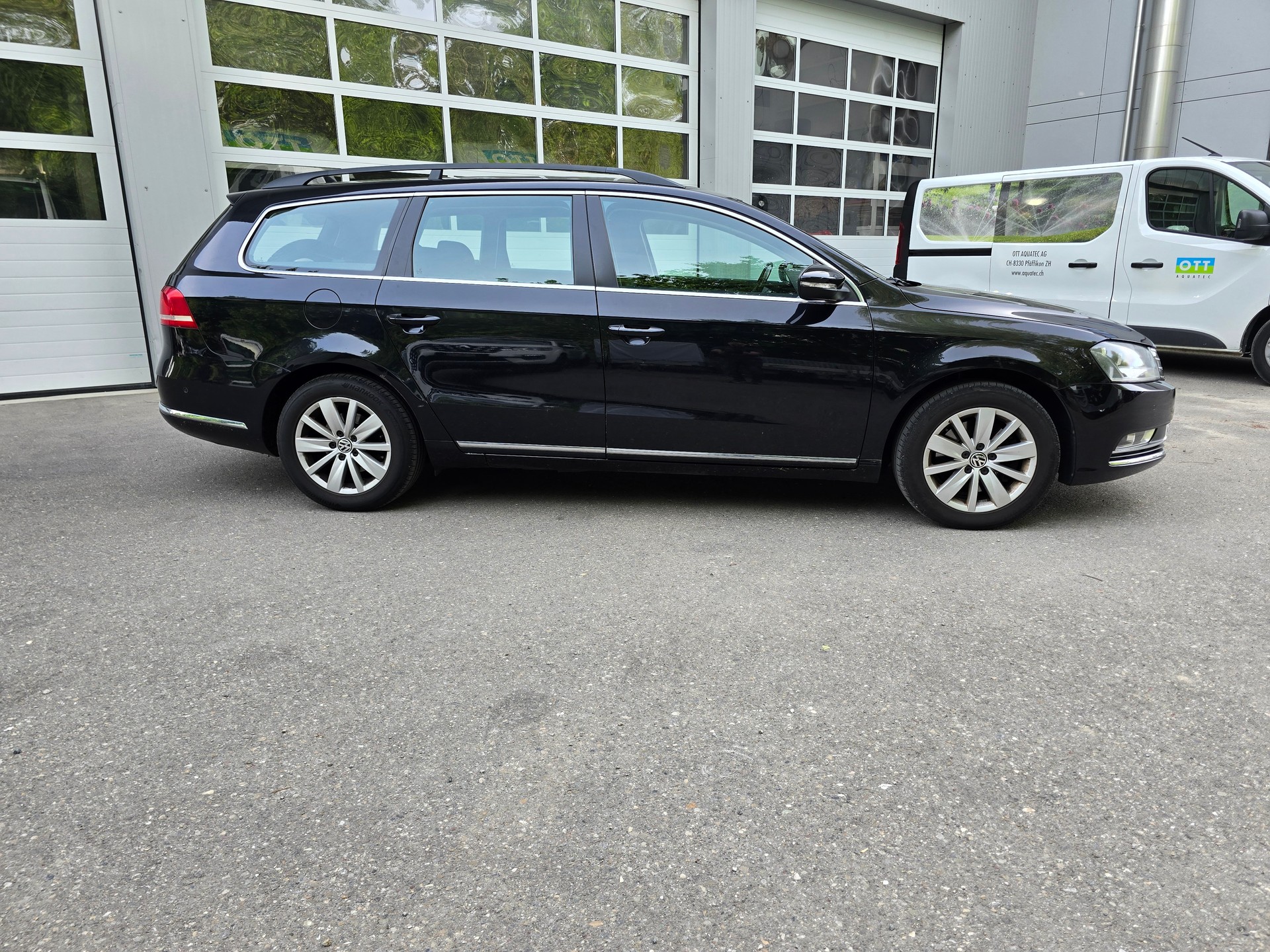 VW Passat Variant 2.0 TDI BMT Highline 4M-image-3