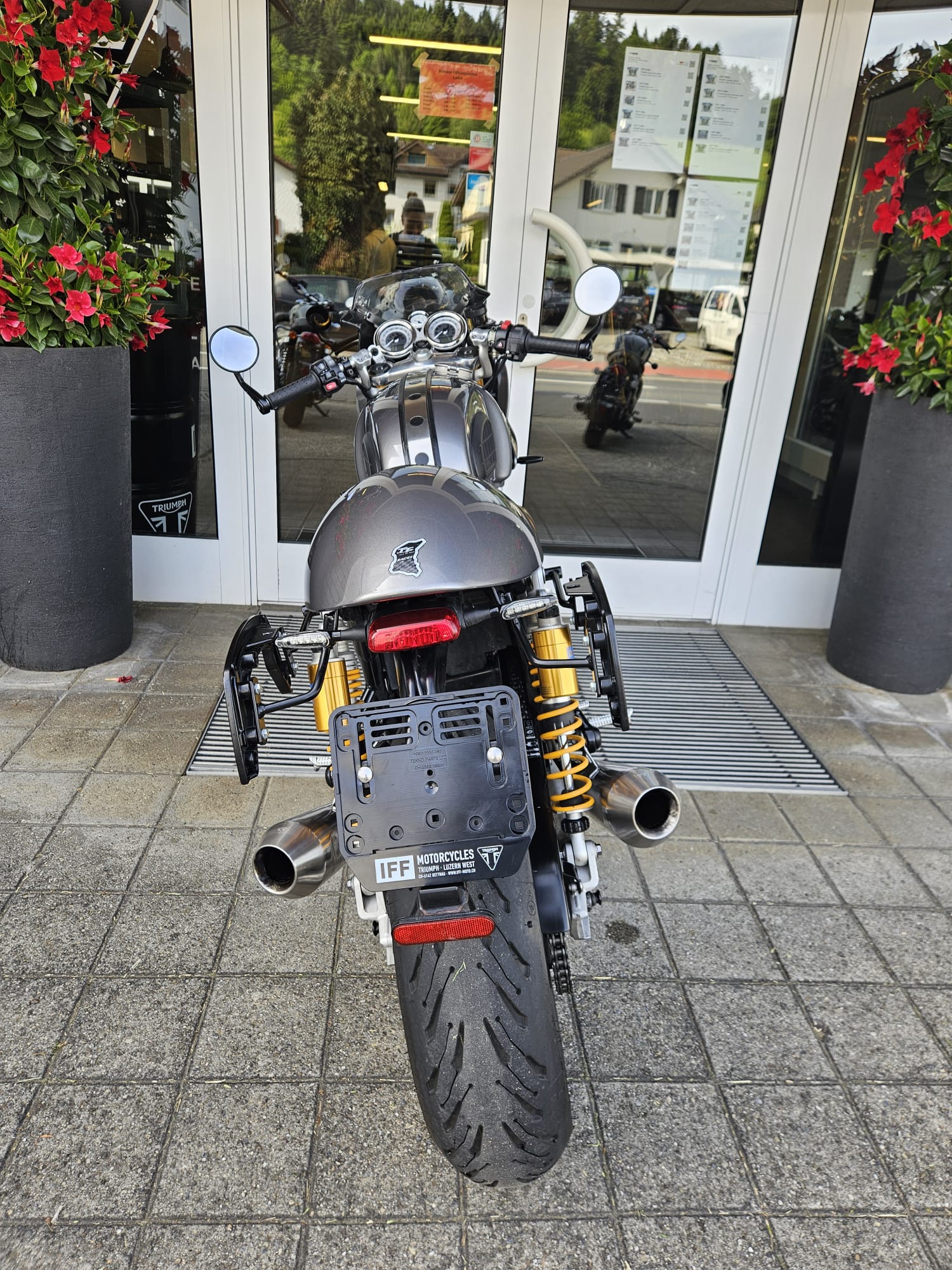 TRIUMPH Thruxton R 1200 i ABS-image-6