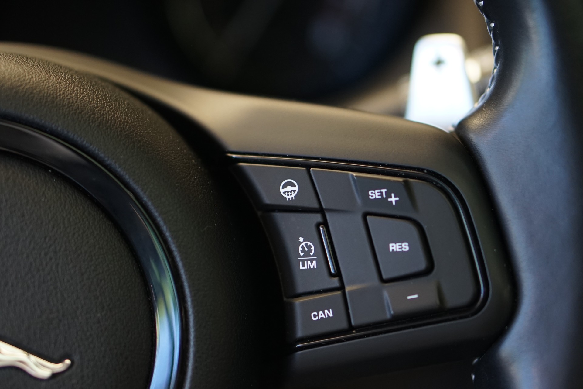 JAGUAR F-Type Coupé 3.0 V6 S/C 400 Sport AWD Automatik-image-20