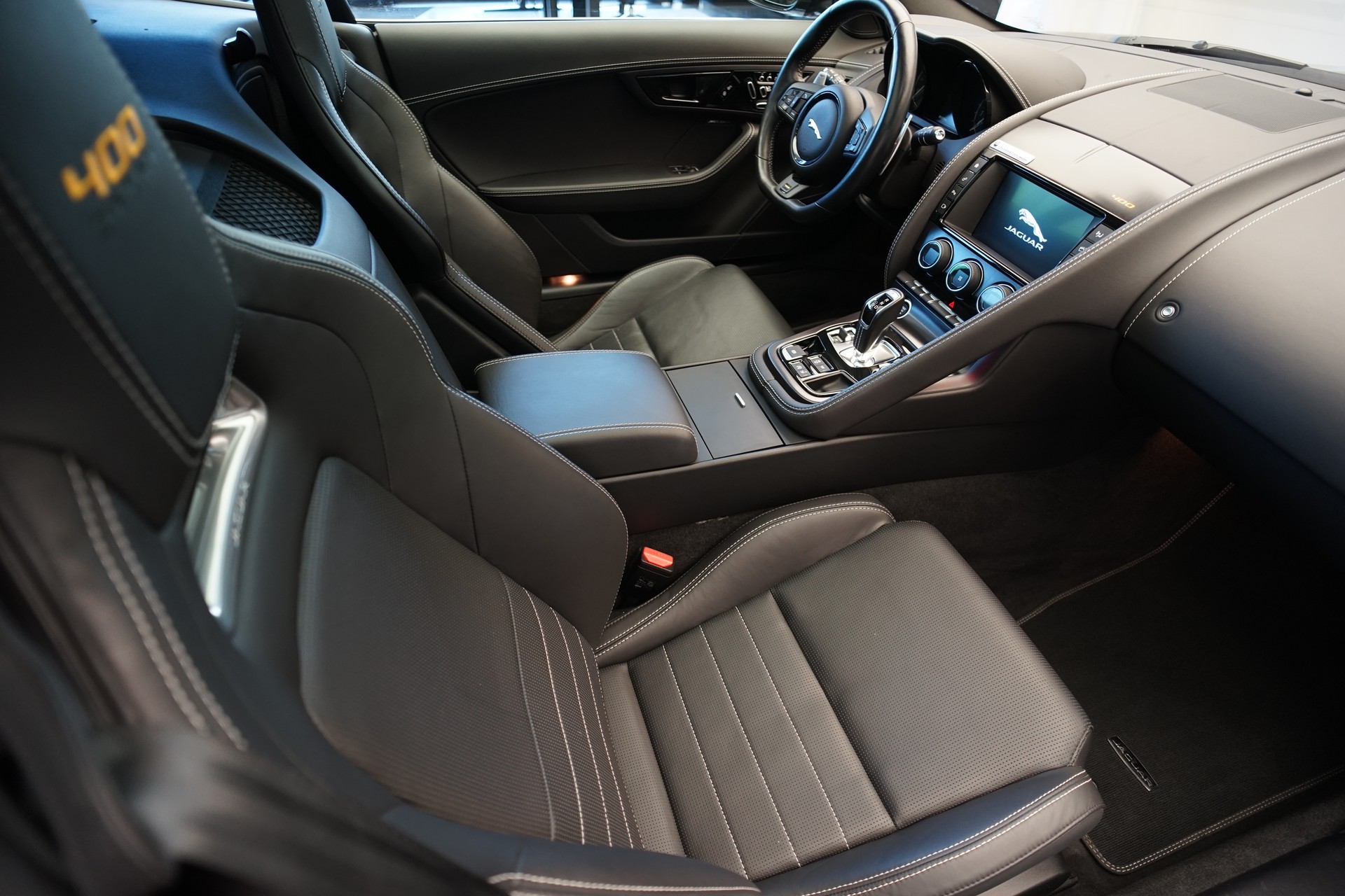 JAGUAR F-Type Coupé 3.0 V6 S/C 400 Sport AWD Automatik-image-14