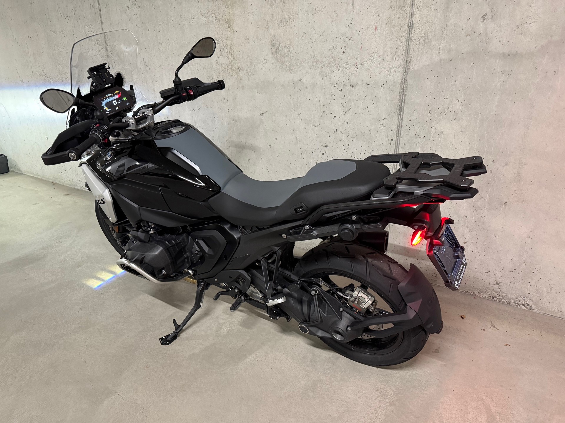 BMW R 1300 GS Triple Black / Frisch ab Service-image-4