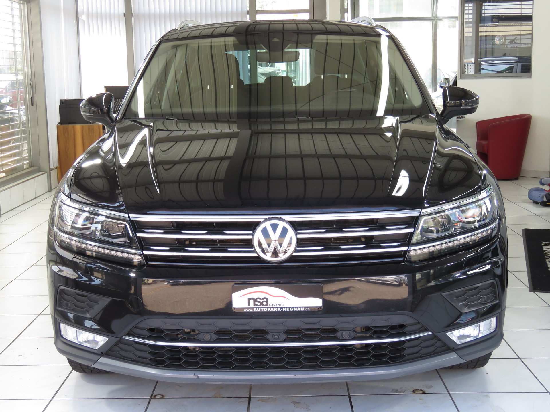VW Tiguan 2.0 TDI SCR Highline 4-Motion DSG (AHK 2.5 t, Automat)-image-1