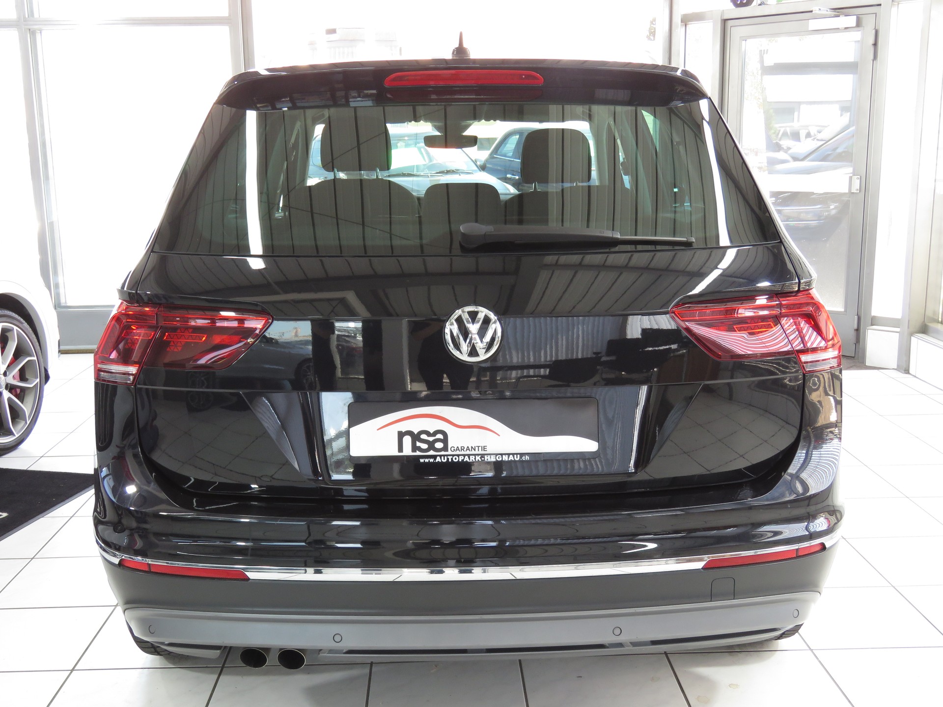 VW Tiguan 2.0 TDI SCR Highline 4-Motion DSG (AHK 2.5 t, Automat)-image-4
