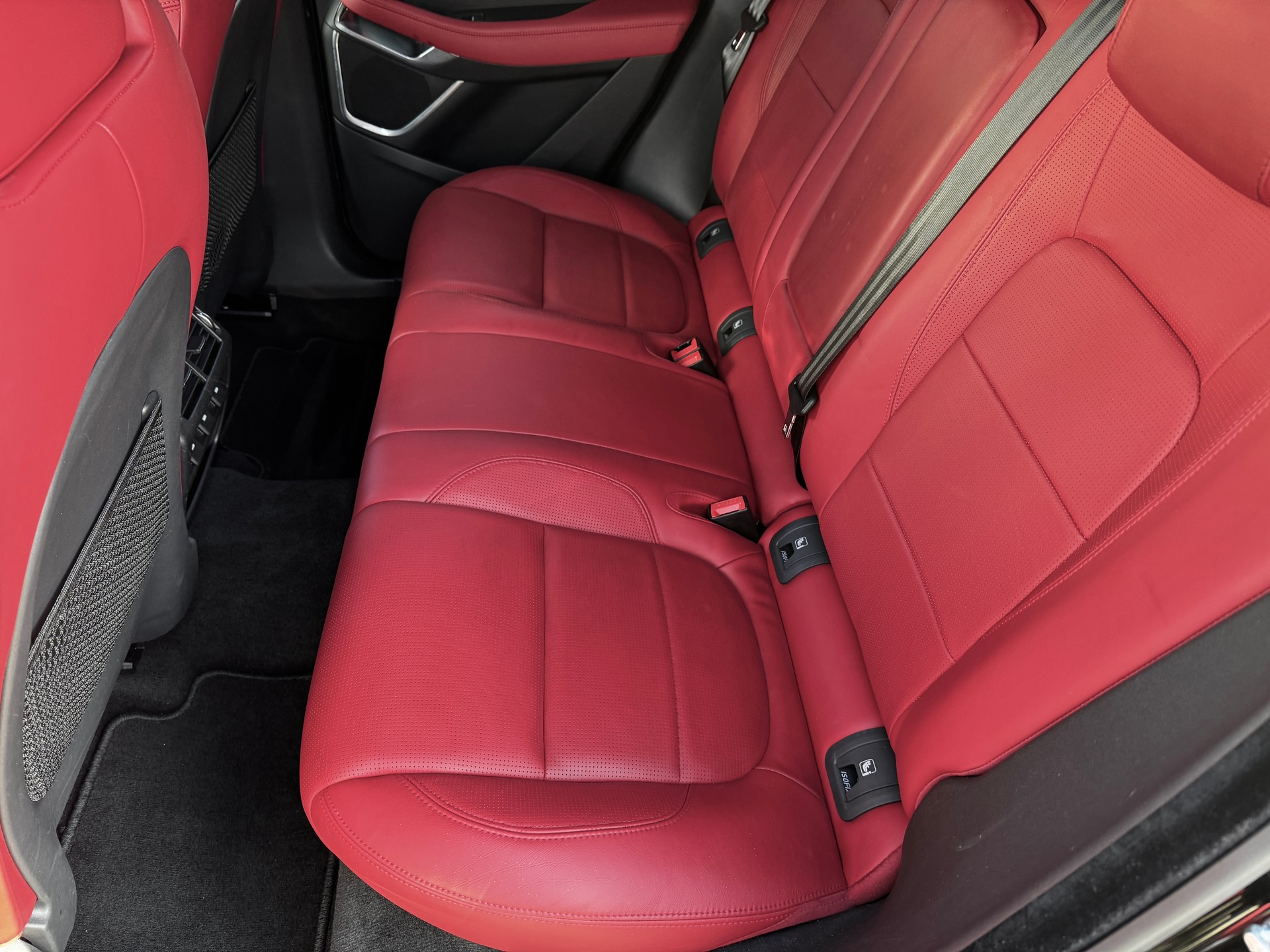 JAGUAR E-Pace 2.0 P250 R-Dynamic HSE AWD-image-5