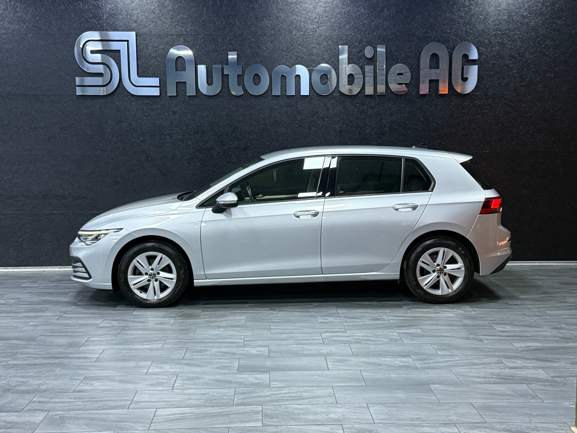 VW Golf 2.0 TDI Life-image-4