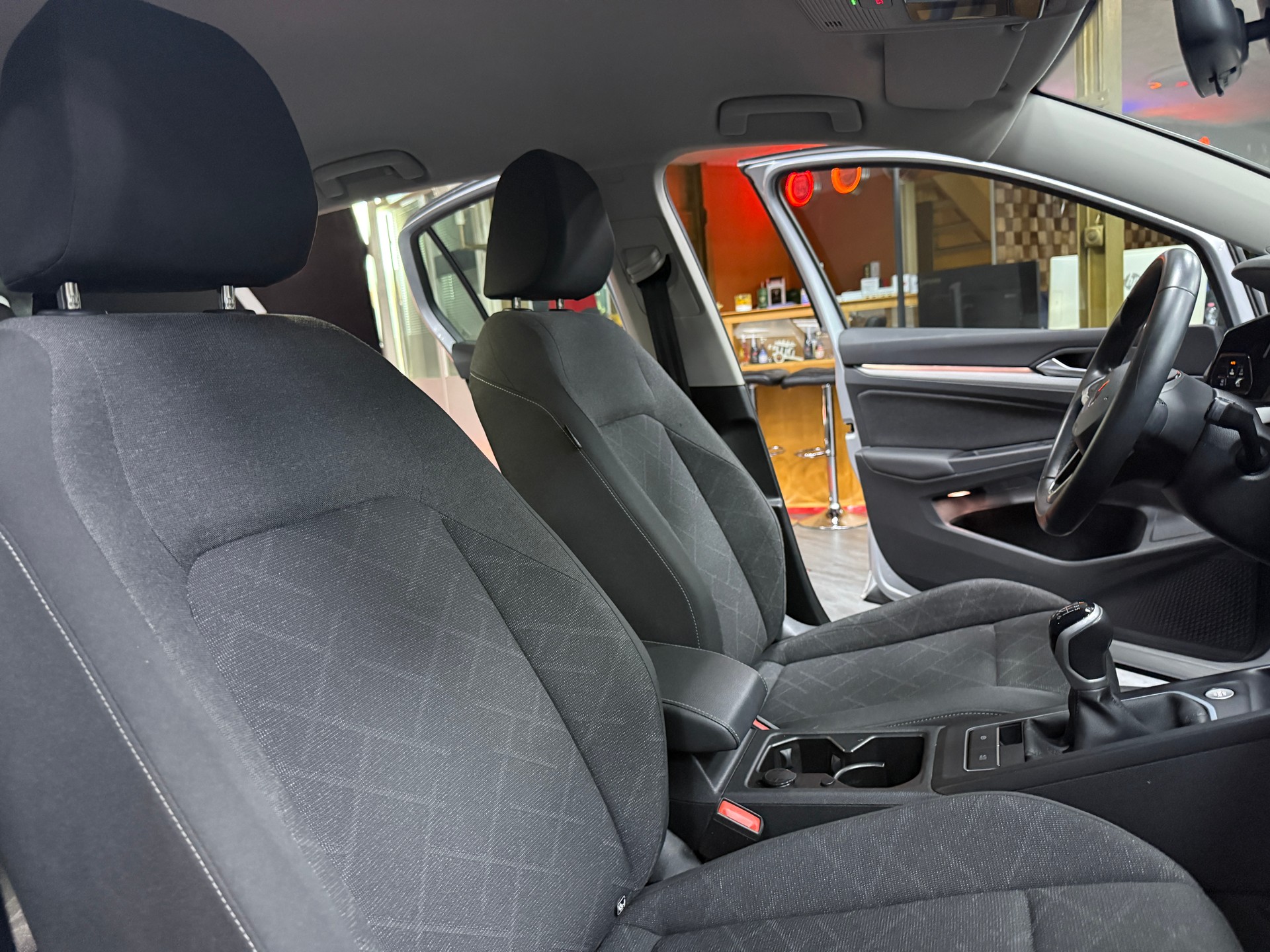 VW Golf 2.0 TDI Life-image-13