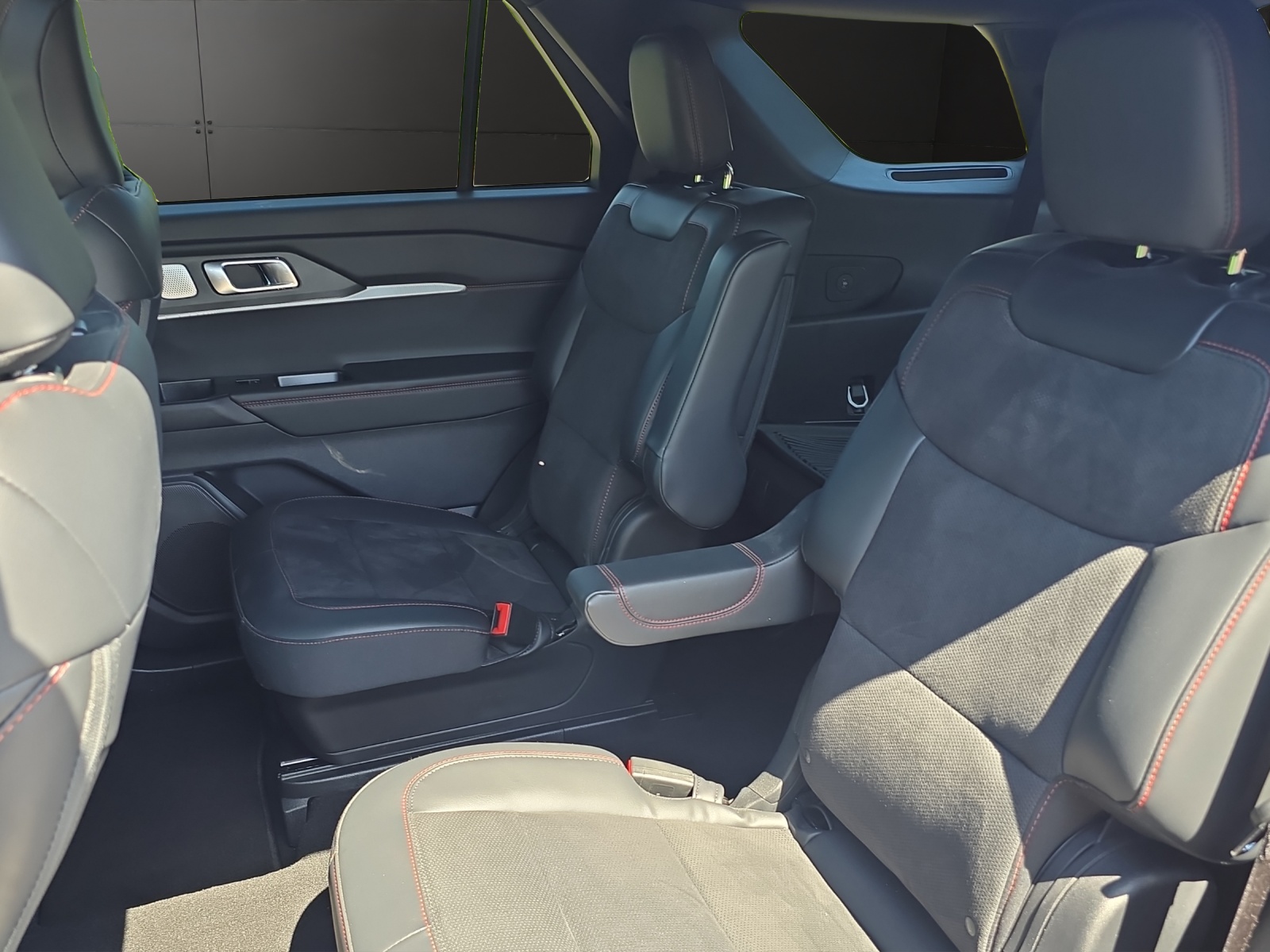 FORD Explorer 3.0 V6 ST-image-13