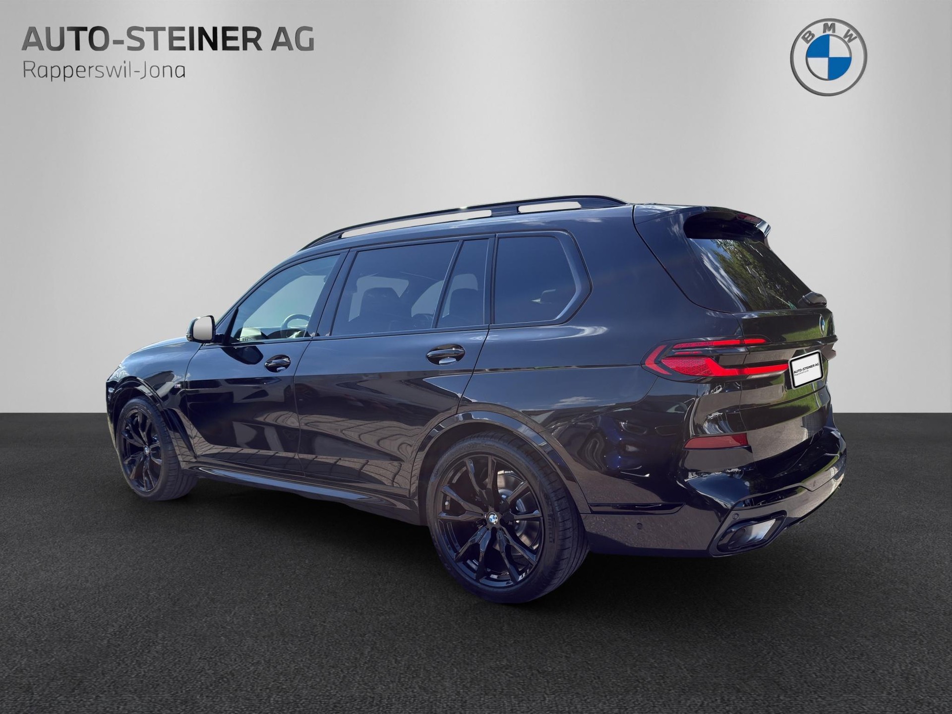 BMW X7 40d xDrive M Sport Pro-showroom-element-2